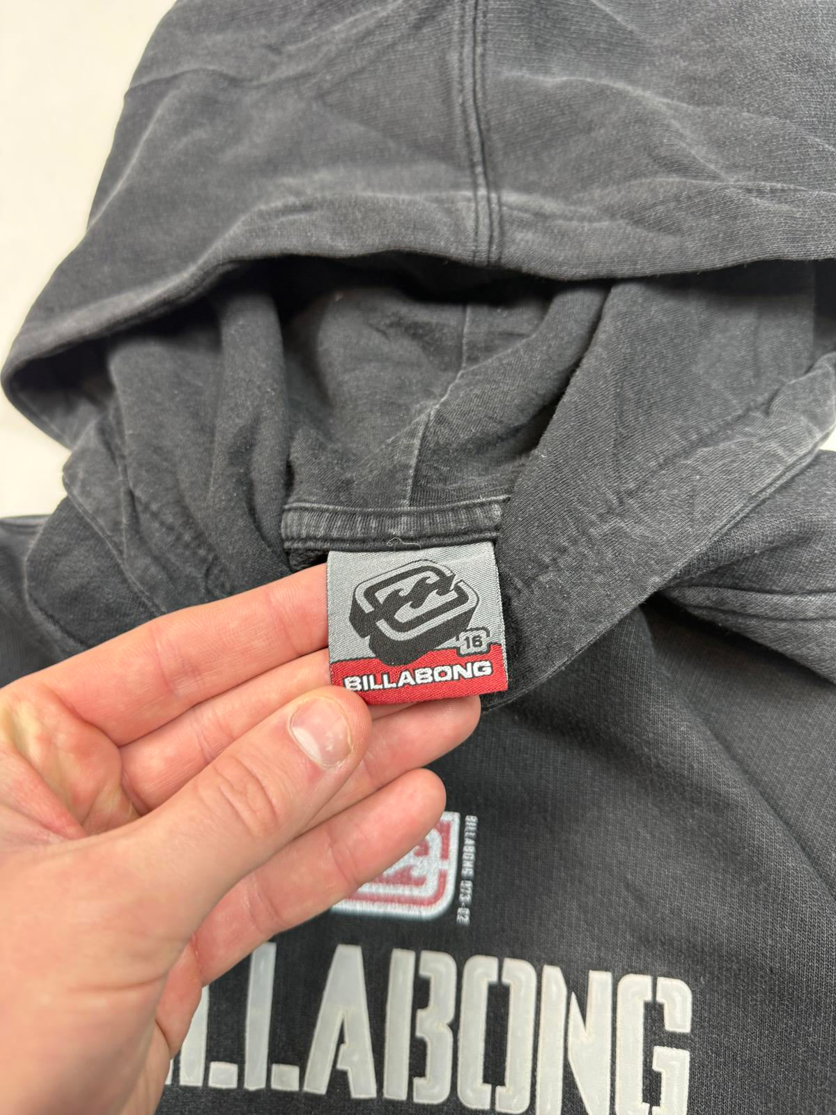 Vintage Y2K Billabong spell out hoodie (S)