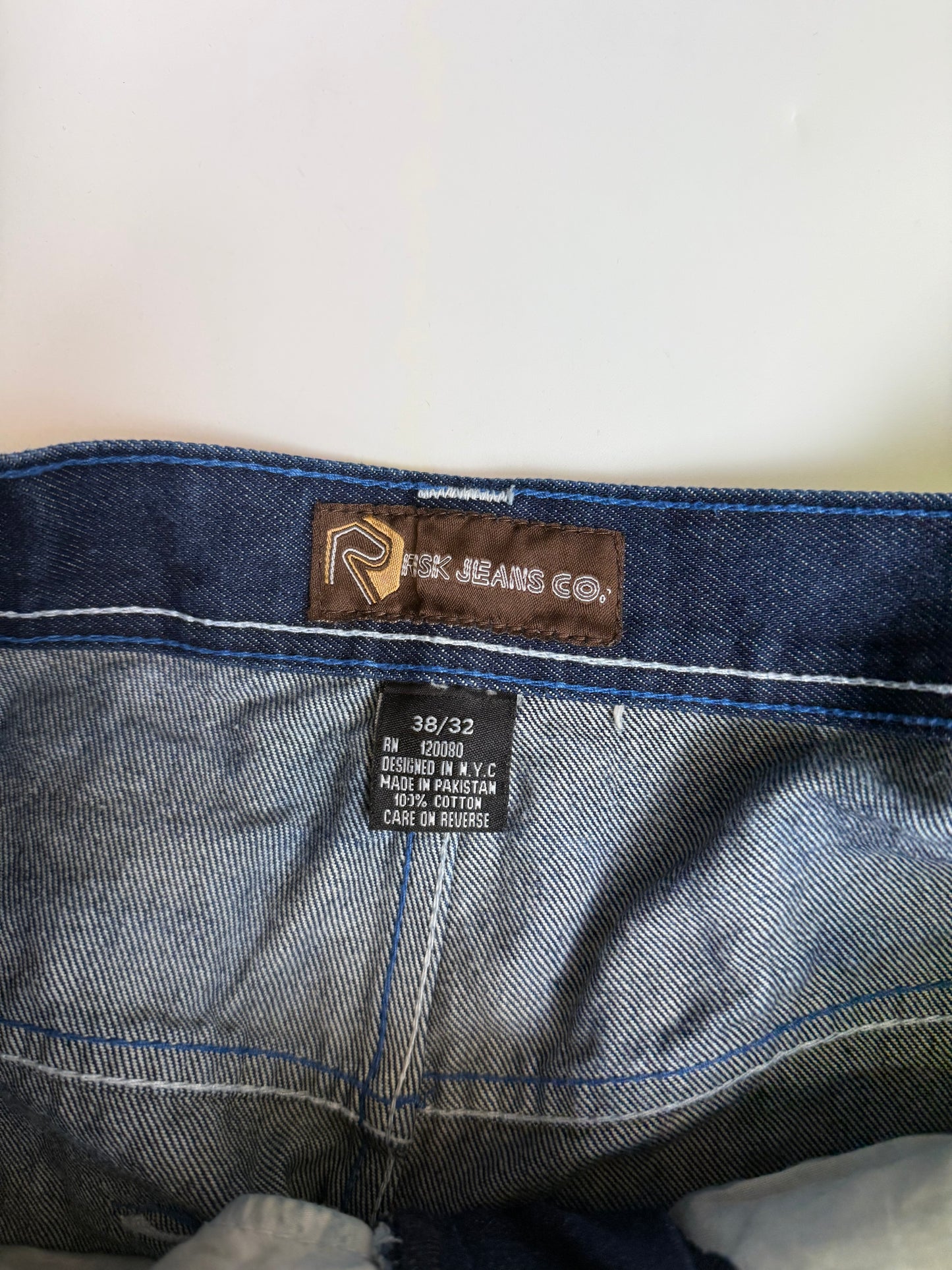 Vintage Y2K baggy hip hop jeans (W36)