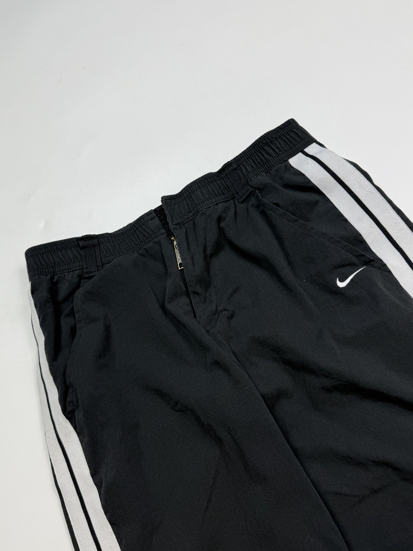 Vintage Nike side stripe track pants (S)