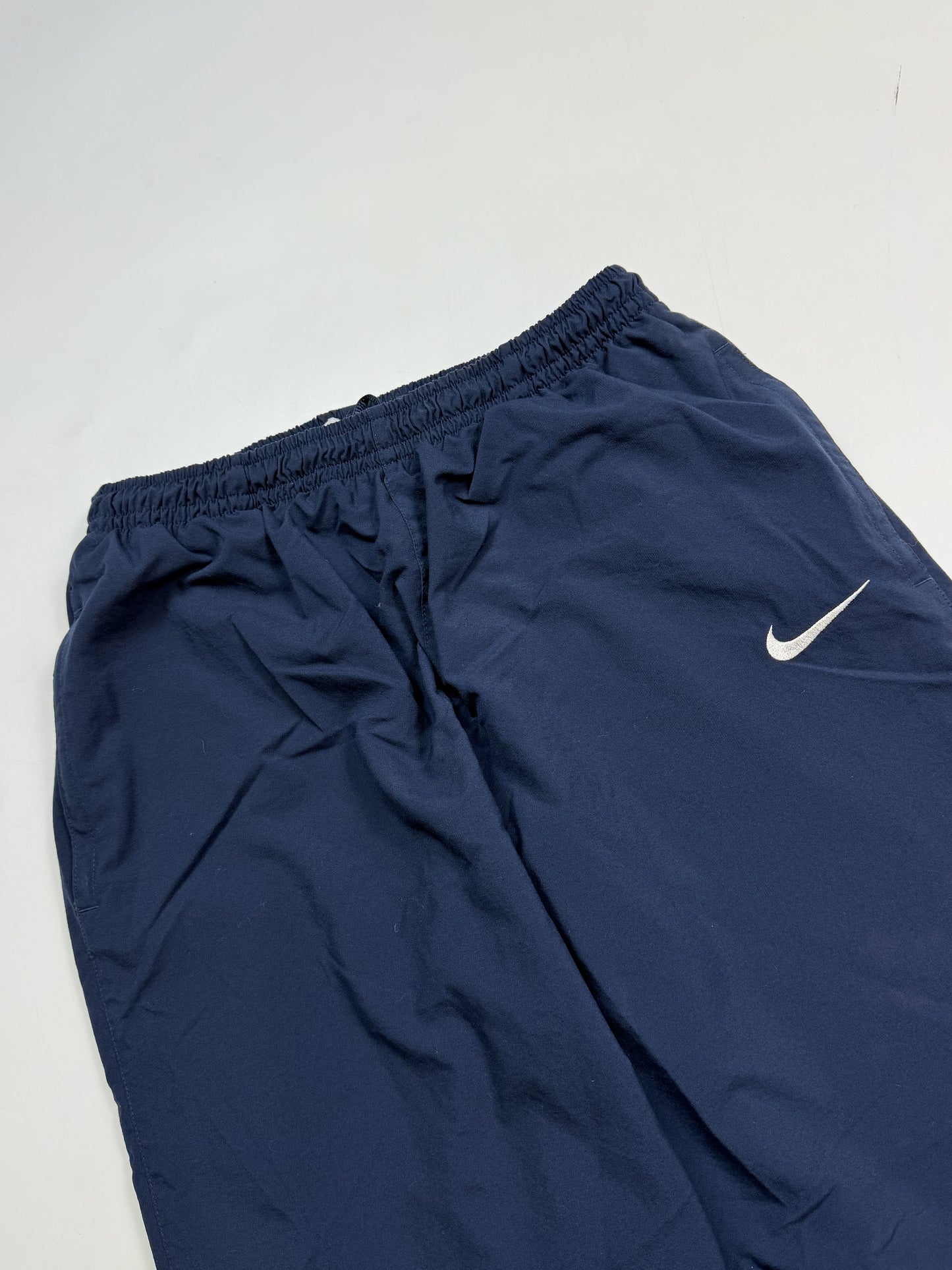 Vintage Nike mini swoosh baggy track pants (L)