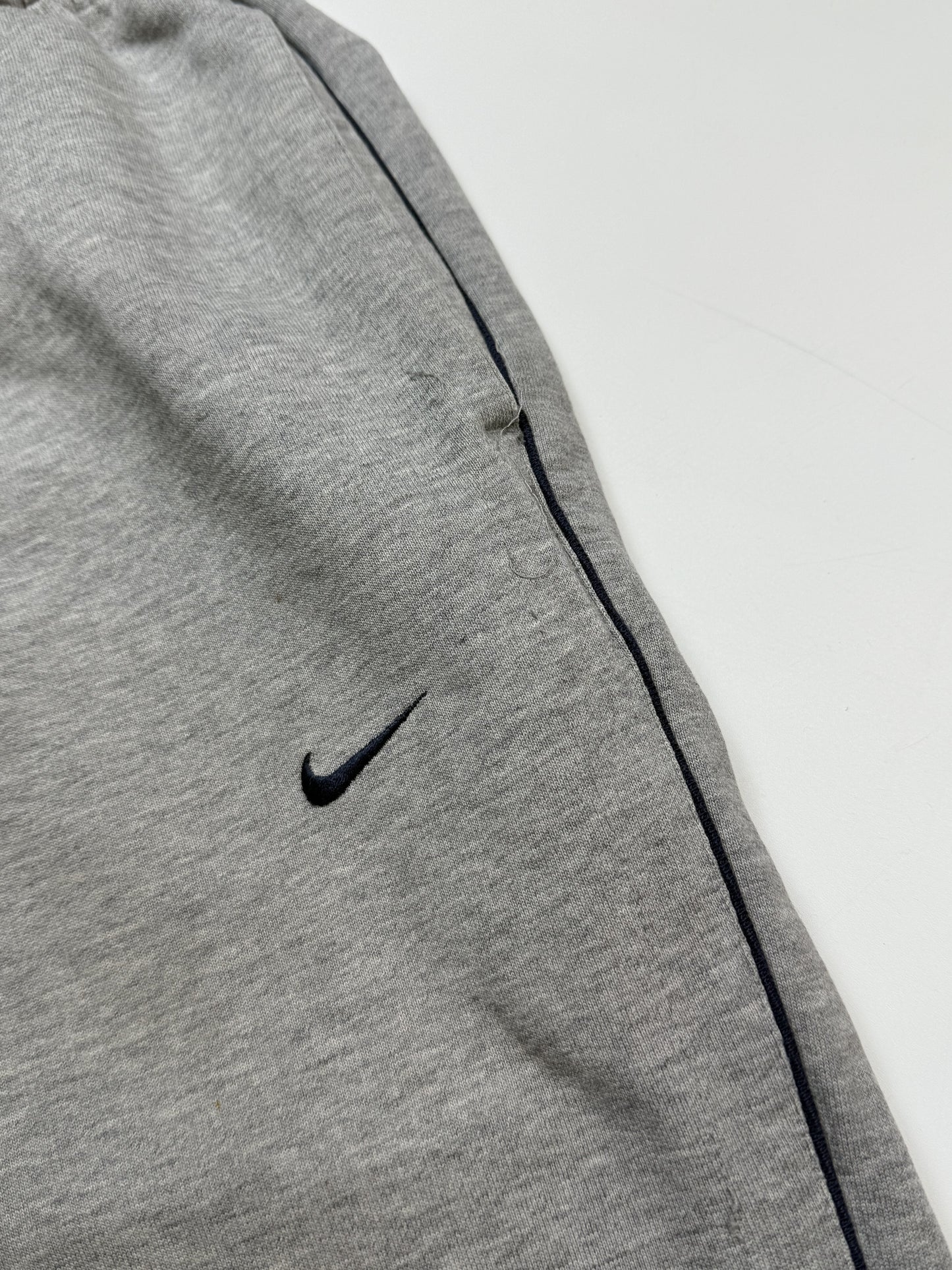 Vintage Nike baggy joggers (M)