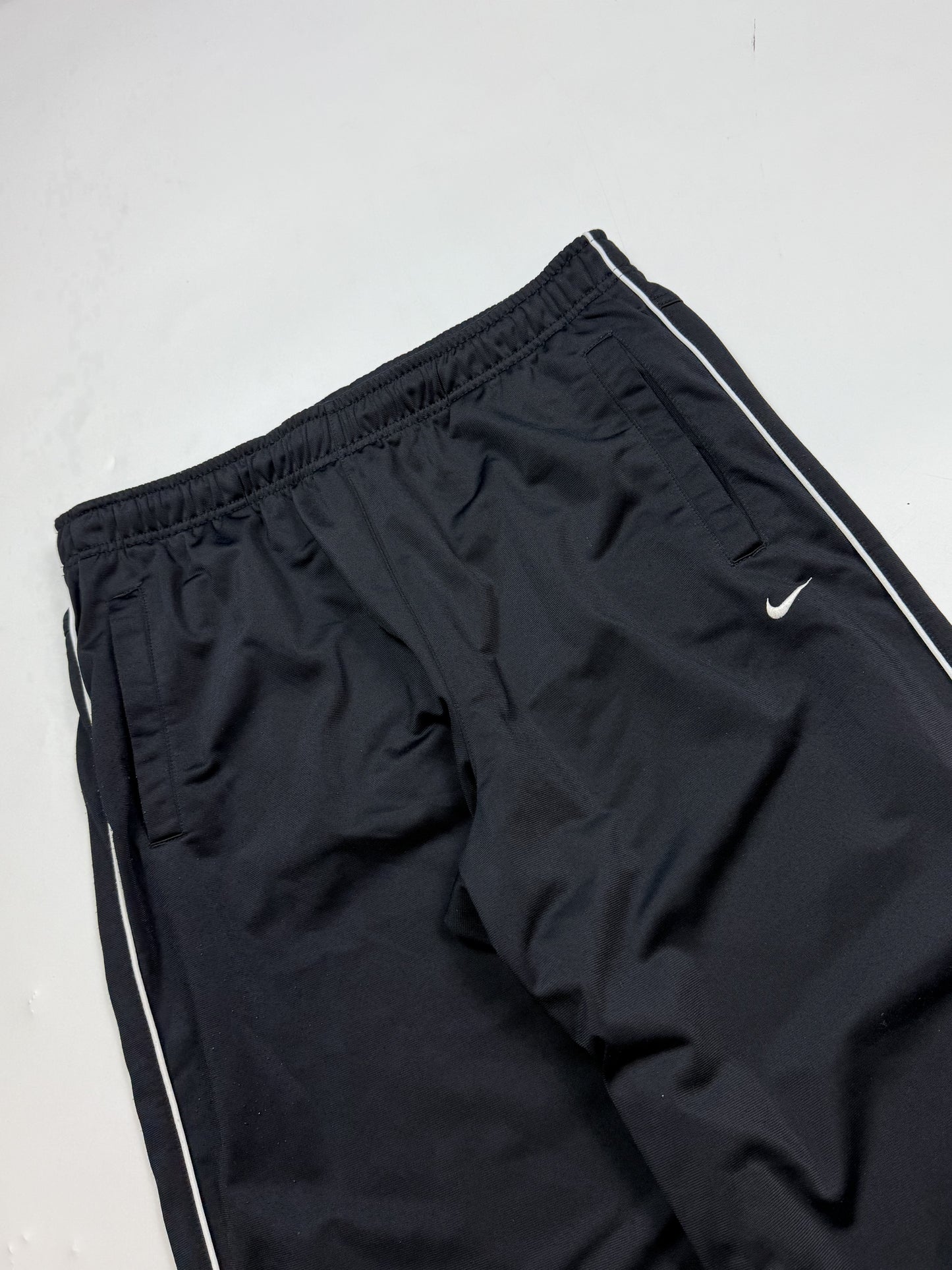 Vintage Nike baggy track pants (L)