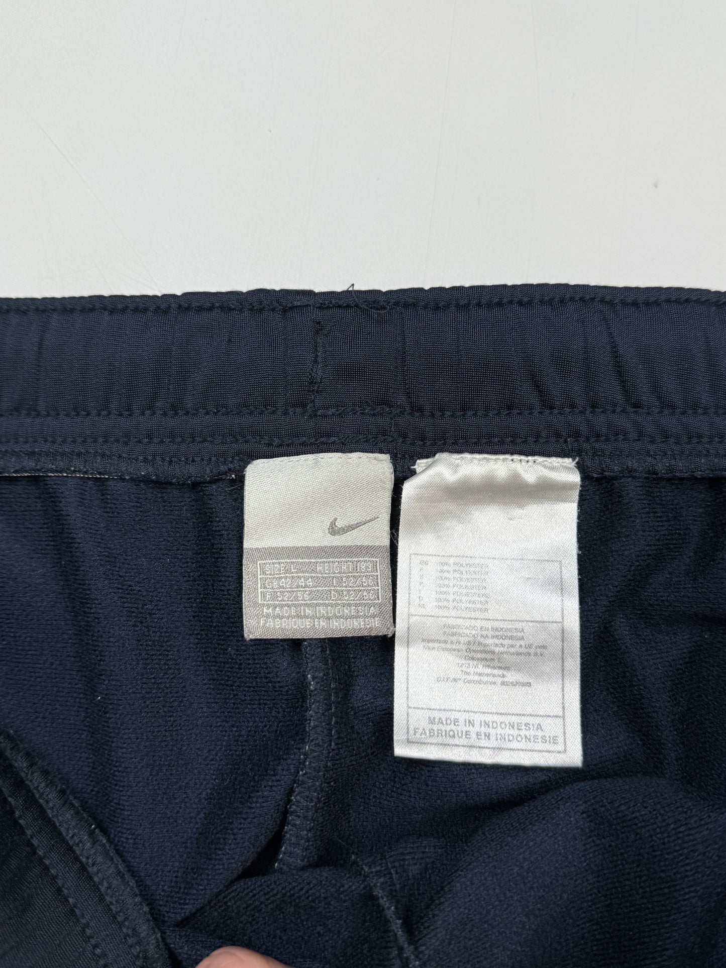 Vintage Nike baggy track pants (L)