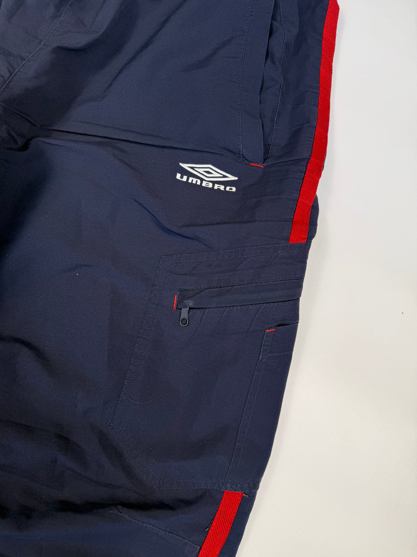 Vintage Umbro side stripe baggy track pants (M)