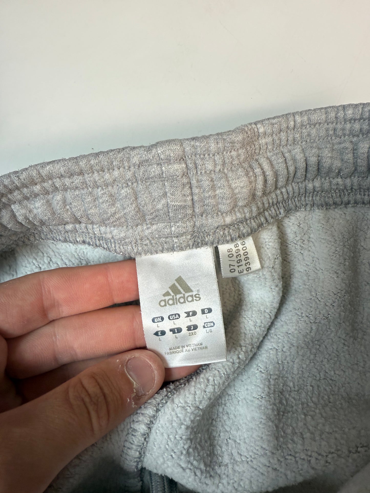 Vintage Adidas spell out baggy joggers (L)