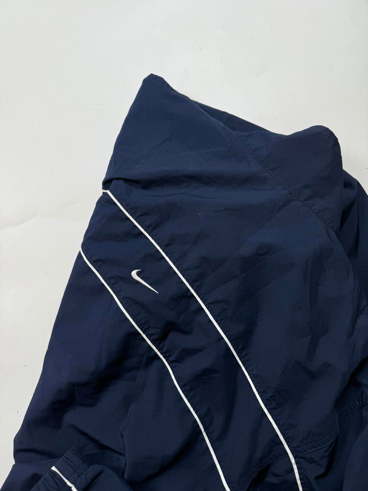 Vintage Nike mini swoosh track jacket (M)