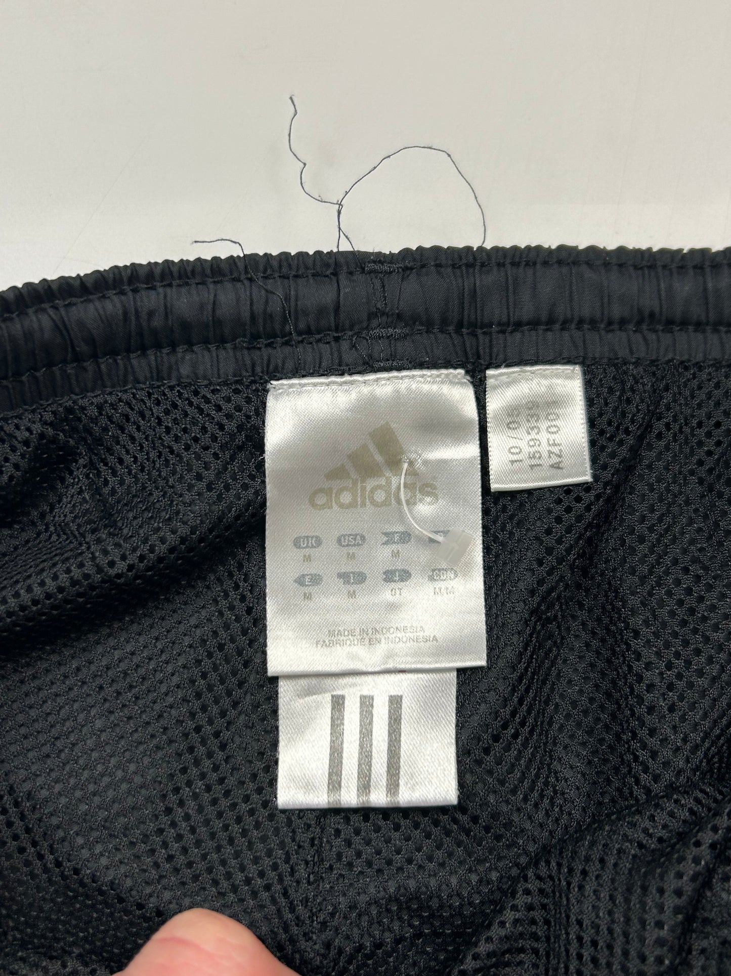 Vintage Adidas baggy track pants (M)