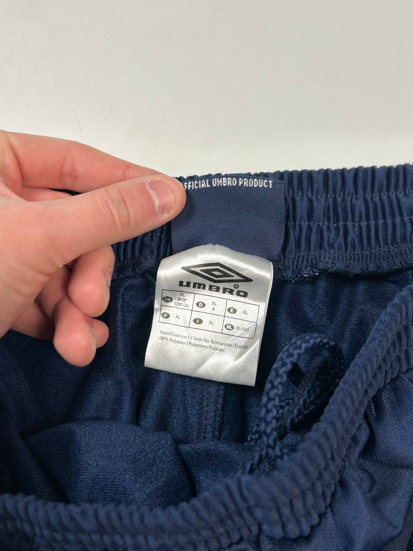 Vintage Umbro baggy track pants (XL)