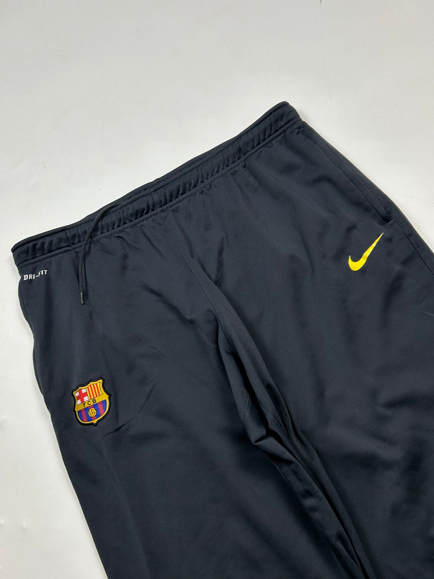 Nike Barcelona 2013/14 baggy track pants (XL)