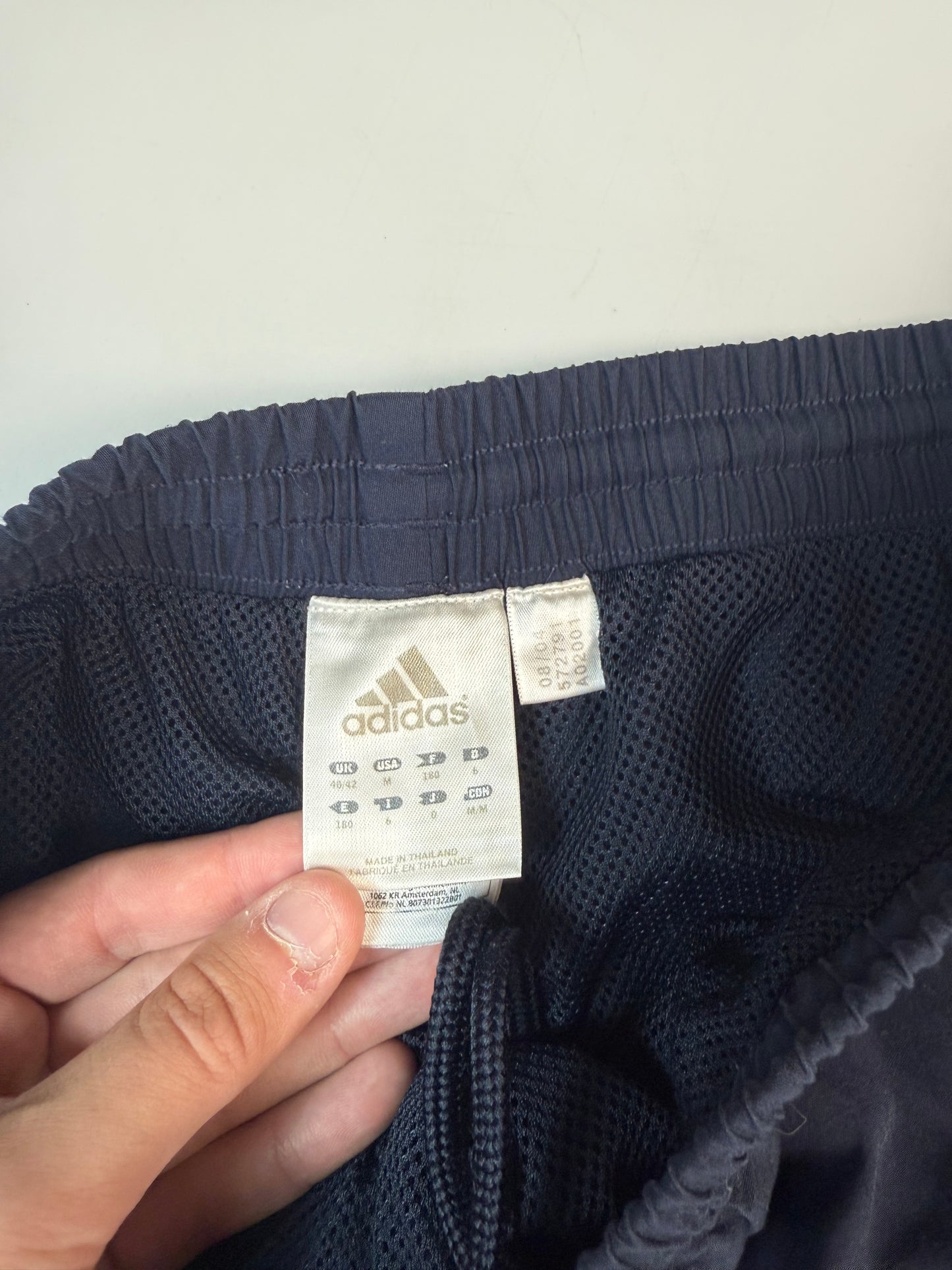 Vintage Adidas baggy side stripe track pants (M)