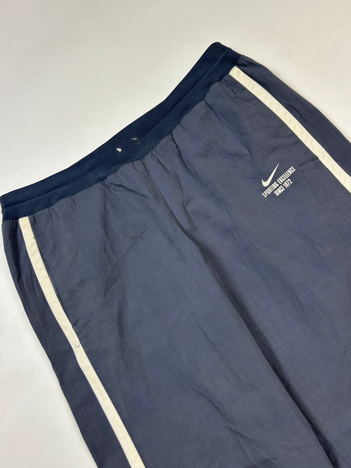 Vintage Nike baggy side stripe track pants (S)