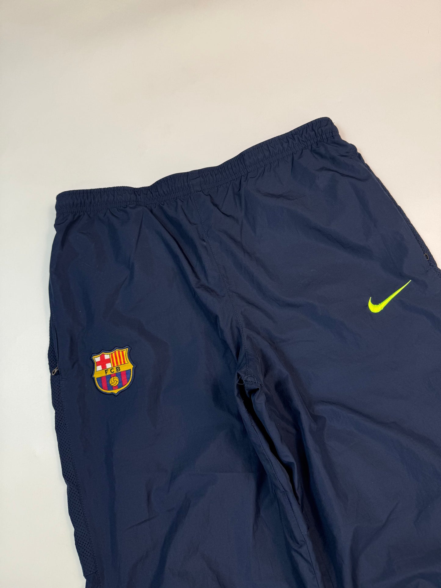 Vintage Barcelona 2009/10 Nike baggy track pants (S)
