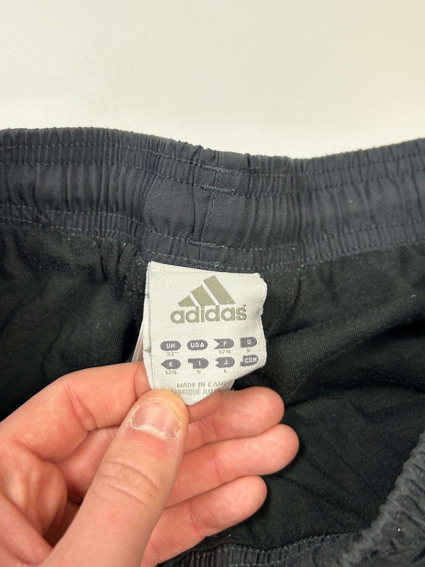 Vintage Adidas baggy track pants (S)