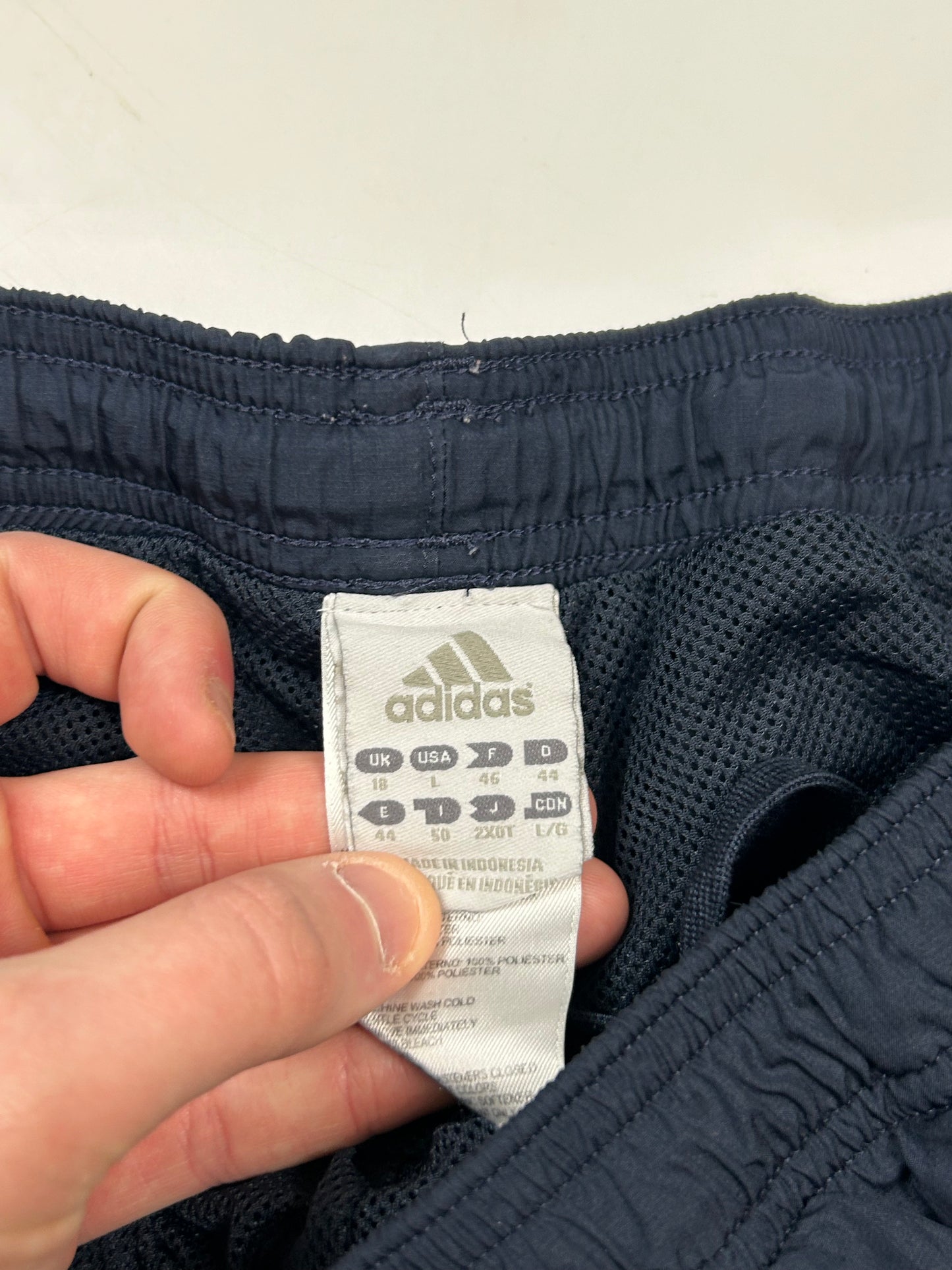 Vintage Adidas baggy track pants (L)