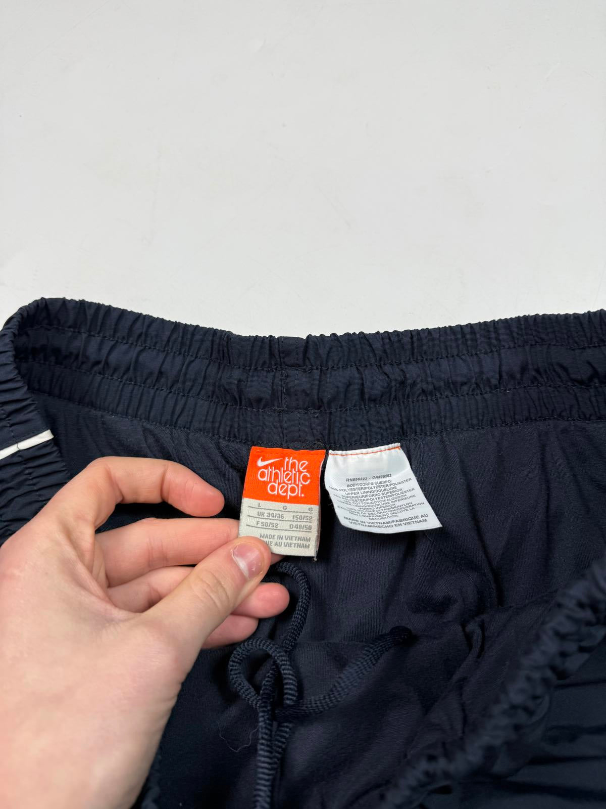 Vintage Nike baggy track pants (L)