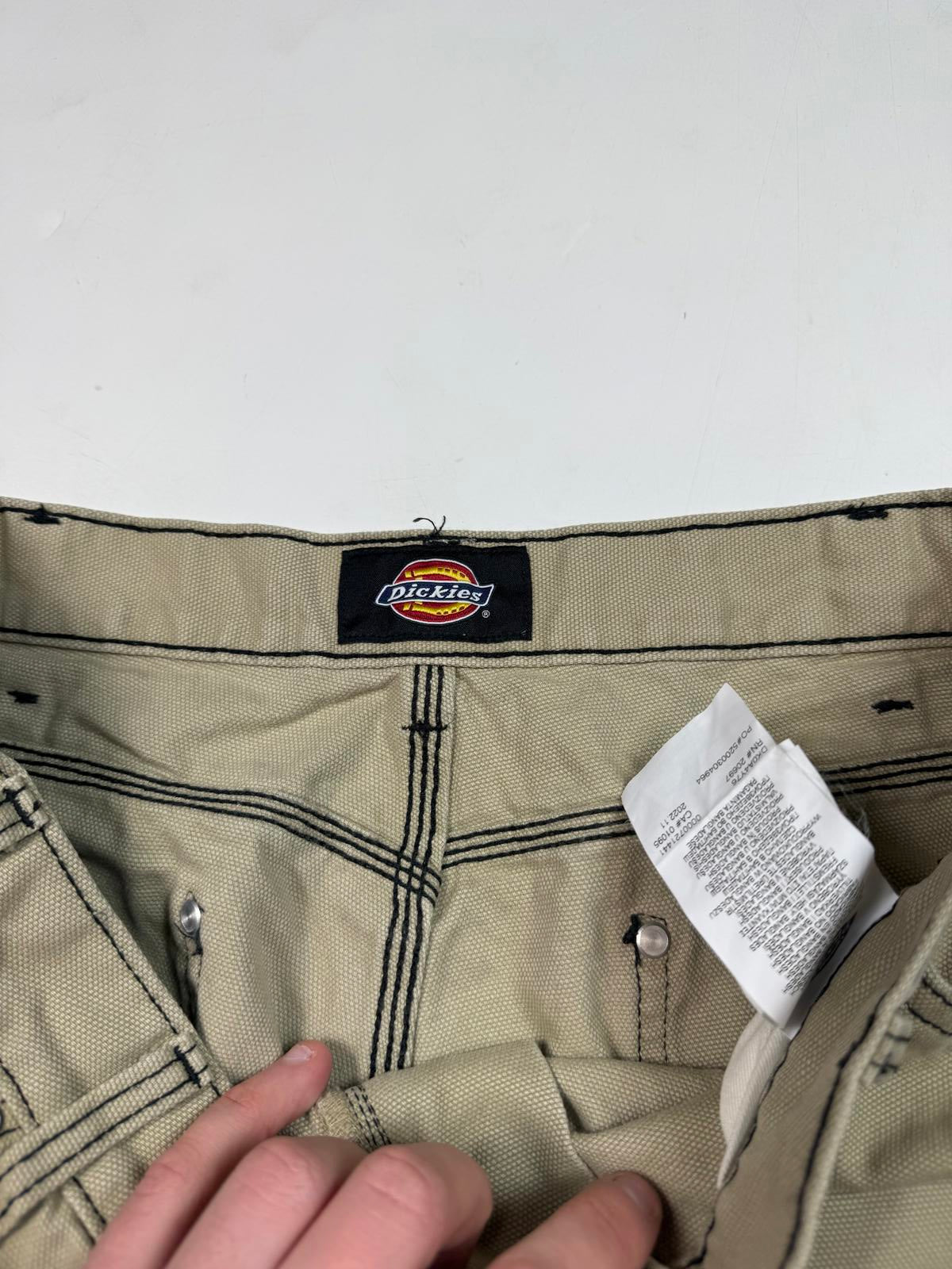 Dickies baggy carpenter pants (W34)