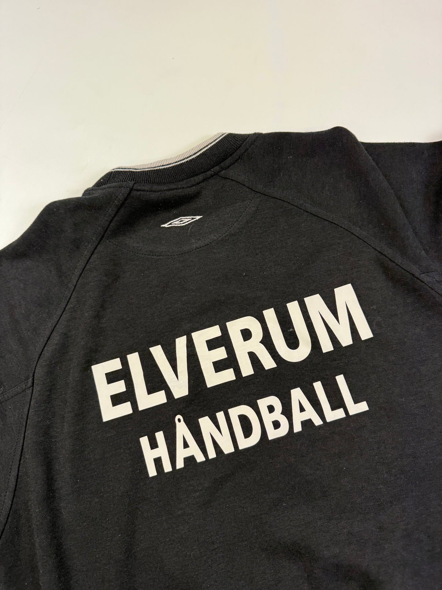 Vintage Umbro centre logo sweatshirt (S)