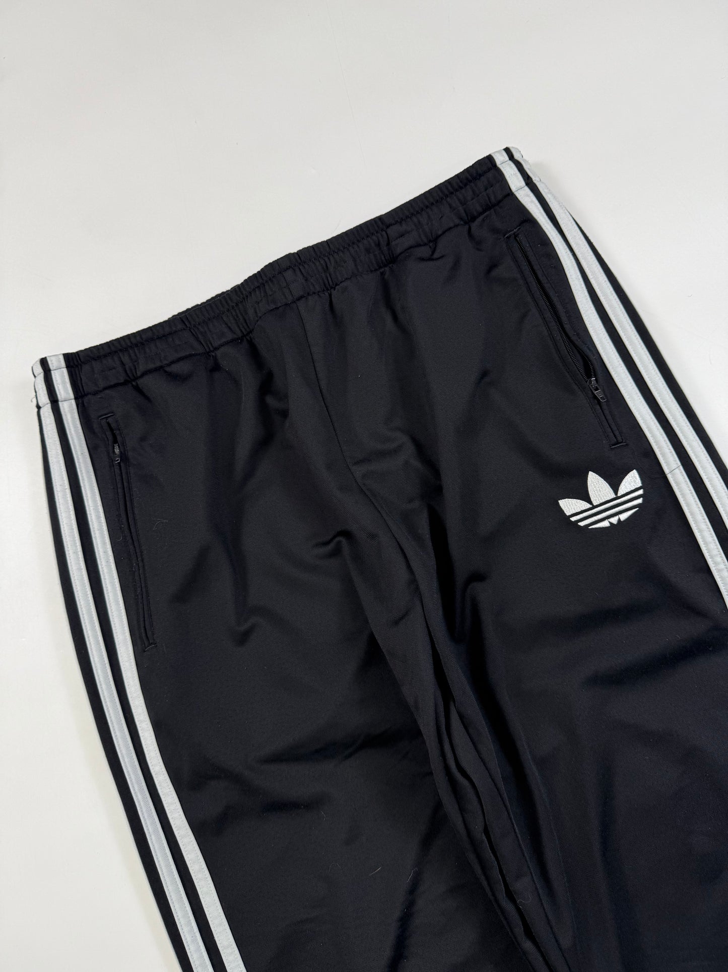 Adidas originals baggy track pants (L)