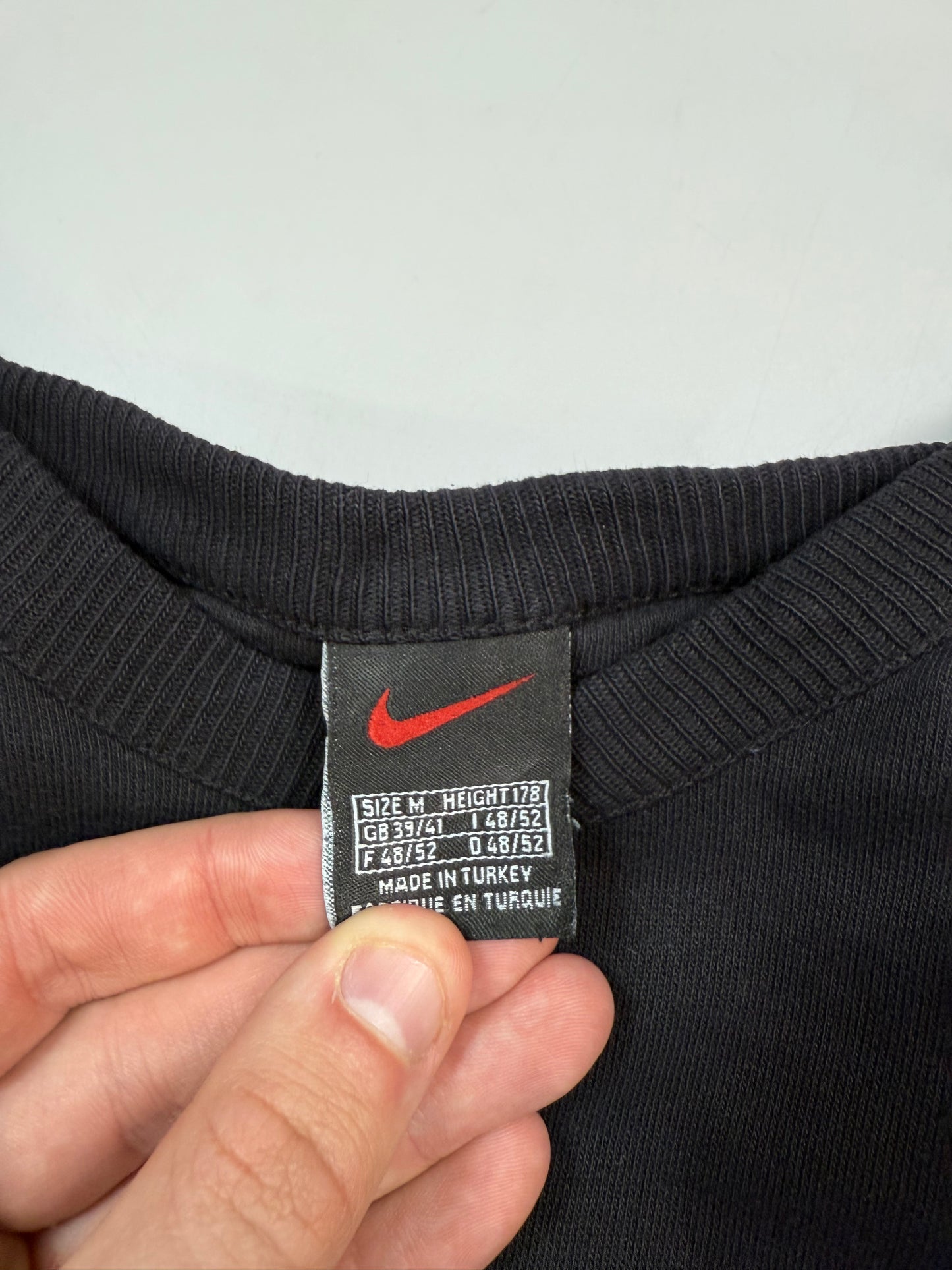 Vintage 90s Nike athletic spell out sweatshirt (M)