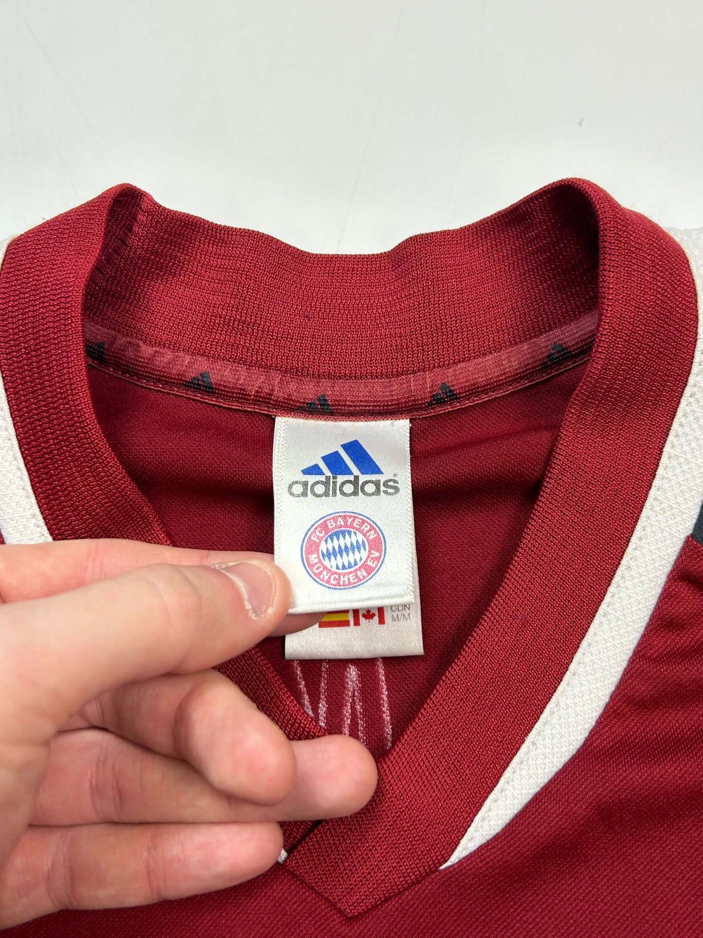 Bayern Munich 2001/02 Adidas home football shirt (M)
