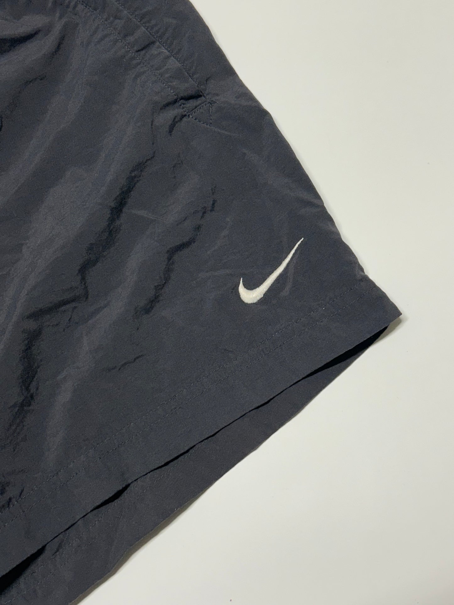 Vintage 90s Nike shorts (L)