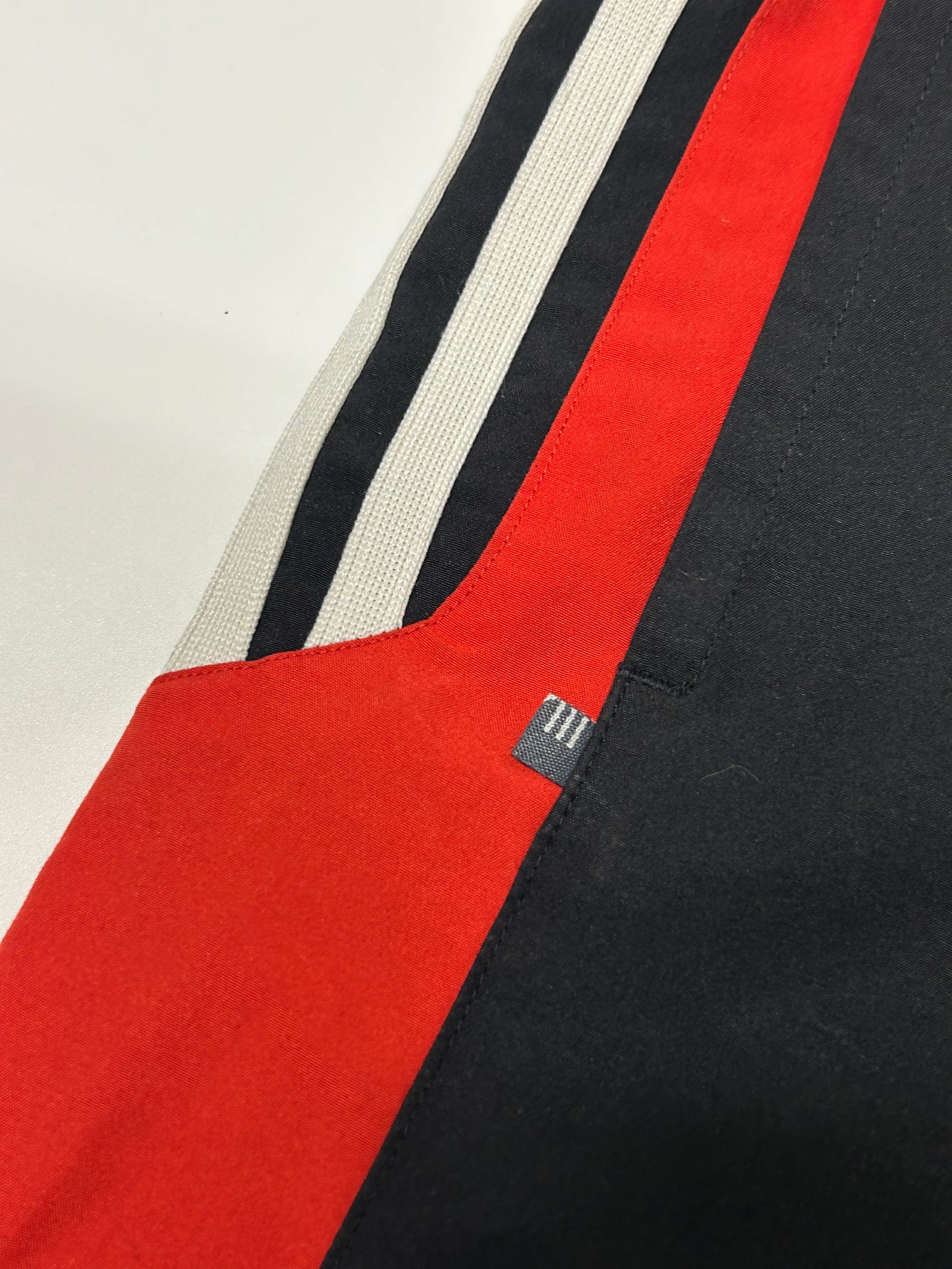 Vintage adidas shorts (S)