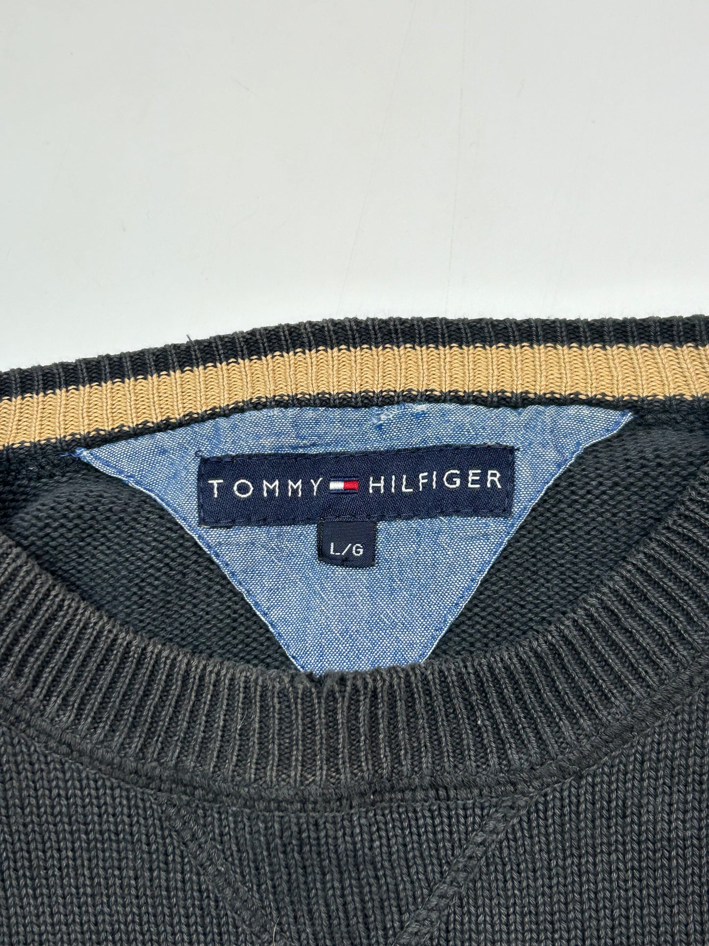 Tommy Hilfiger knit sweater (L)
