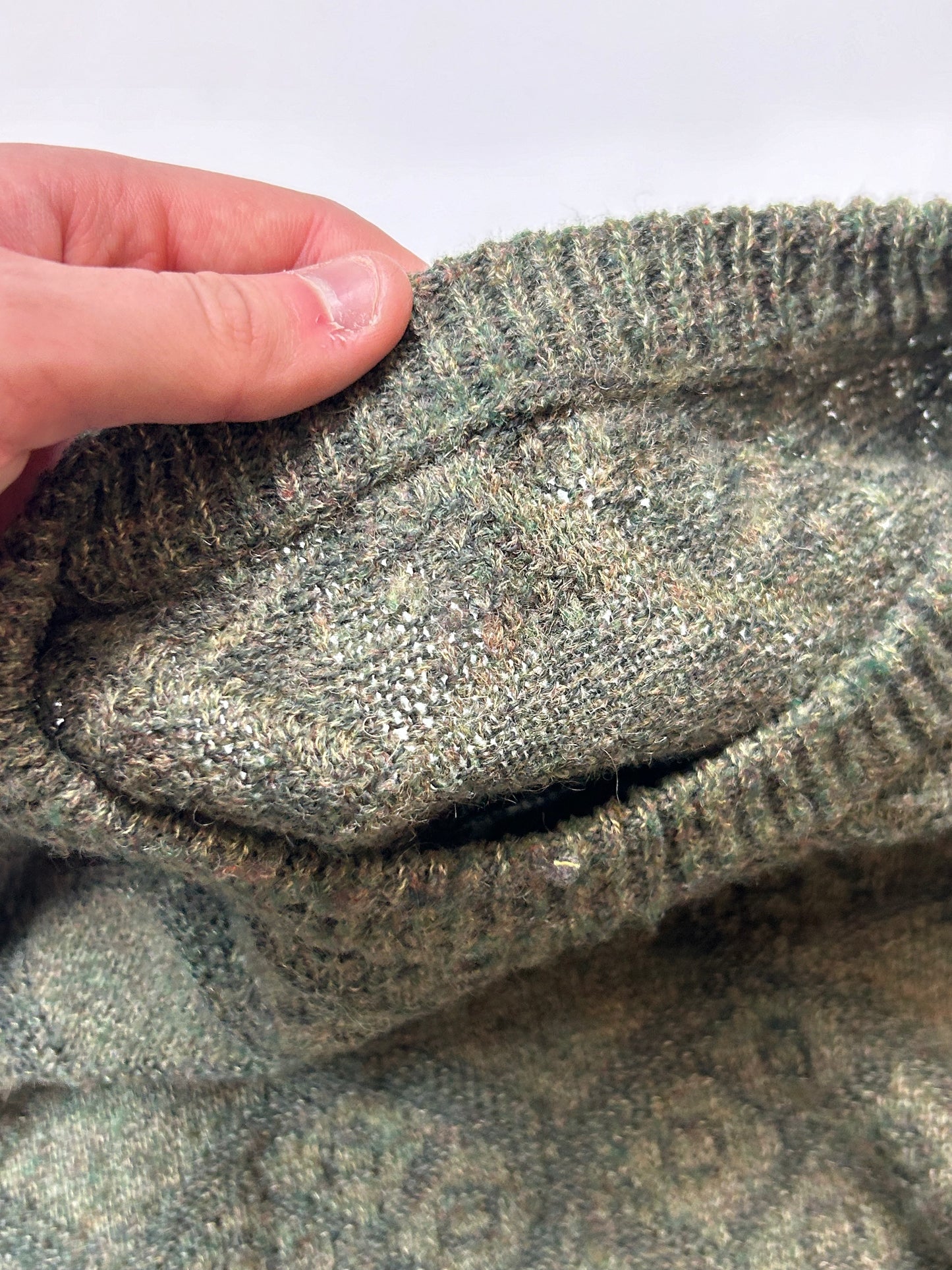 Vintage abstract knit sweater (L)