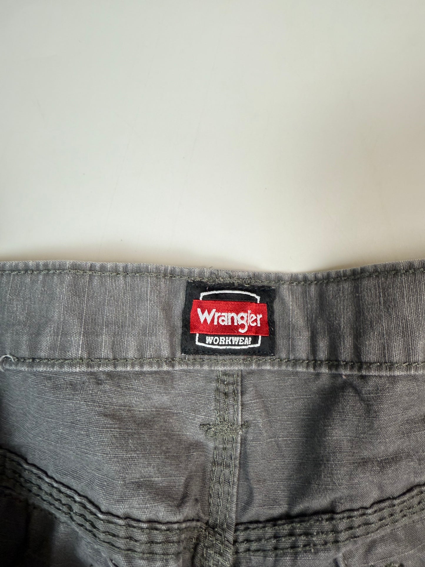 Wrangler baggy double knee carpenter pants (W36)