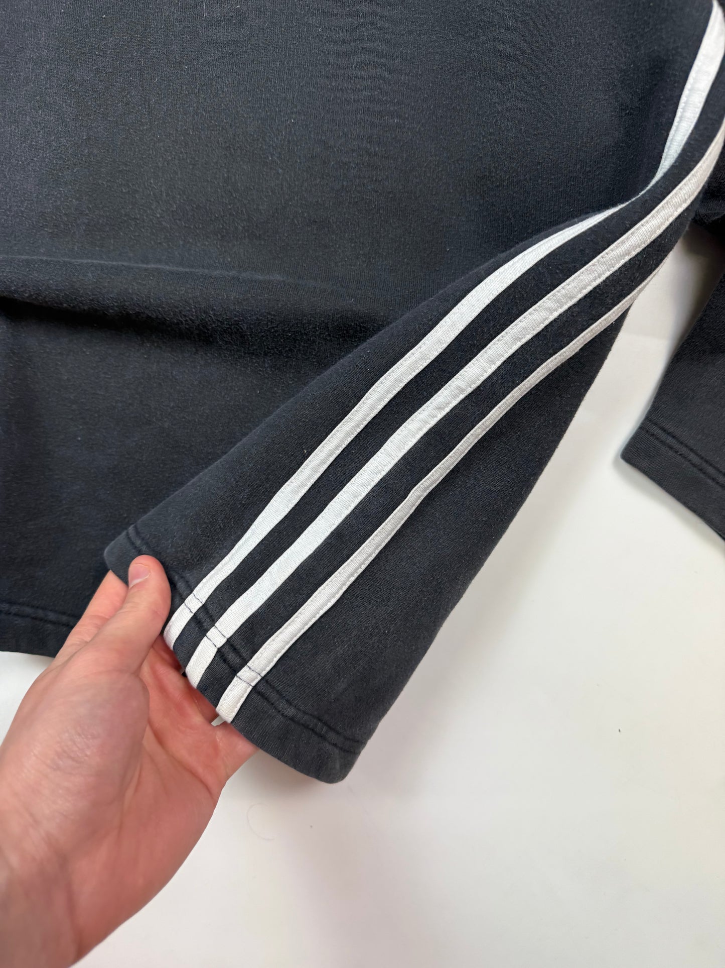 Vintage 90s Adidas small logo sweatshirt (M)