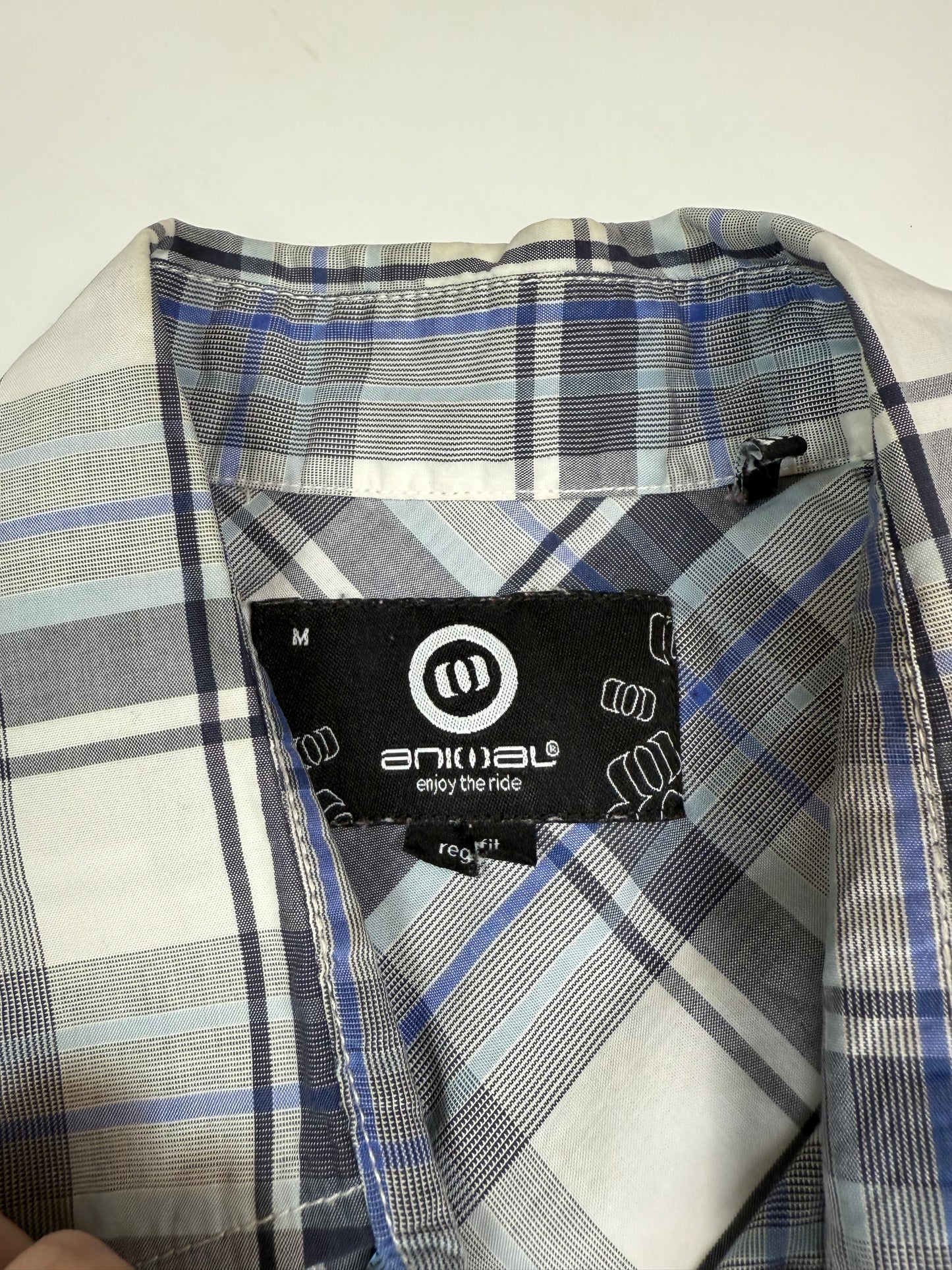 Animal short sleeve checkered shirt (M)