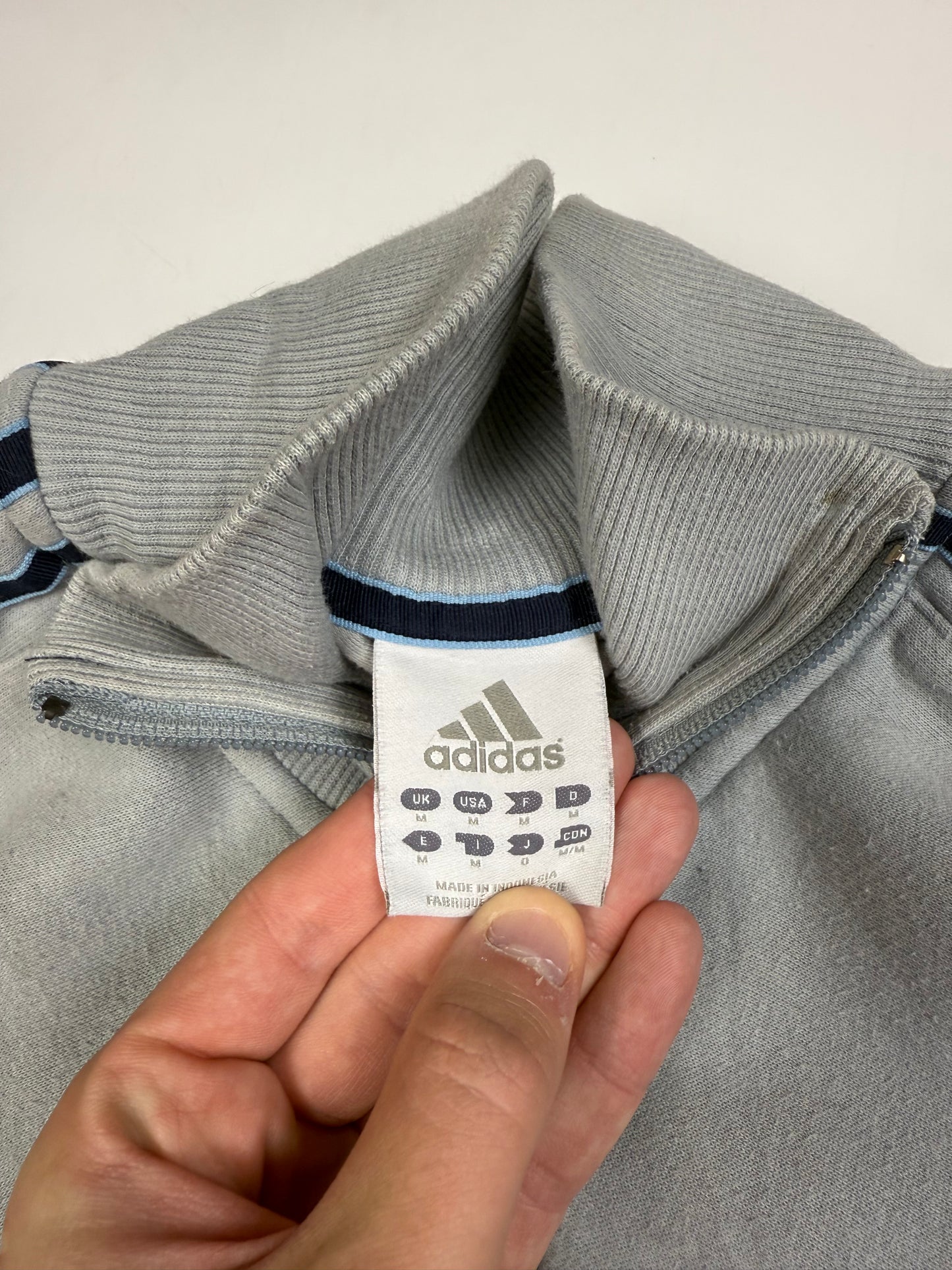 Vintage Adidas spell out track top (M)