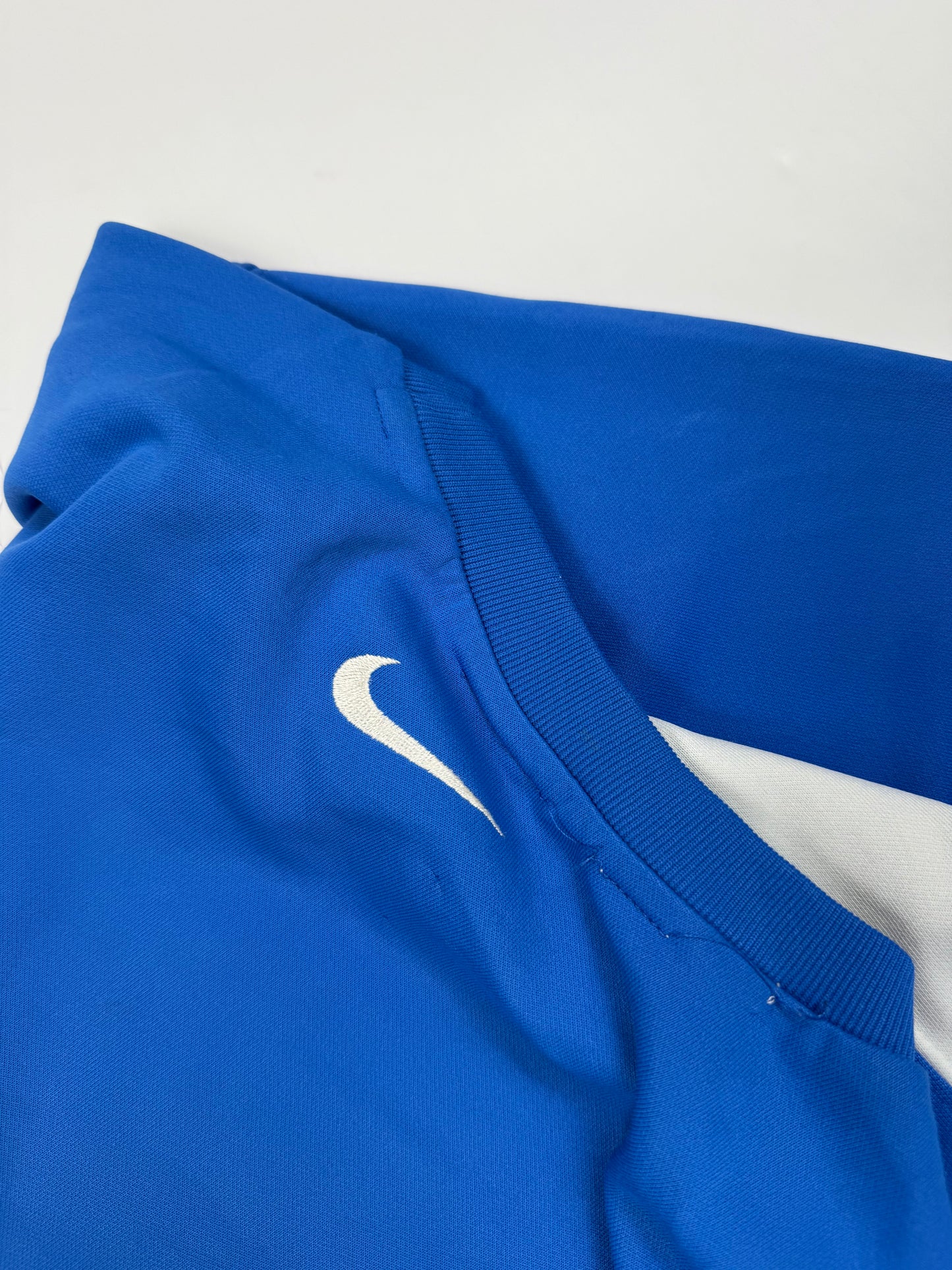 Vintage Nike shield football sweatshirt (S)