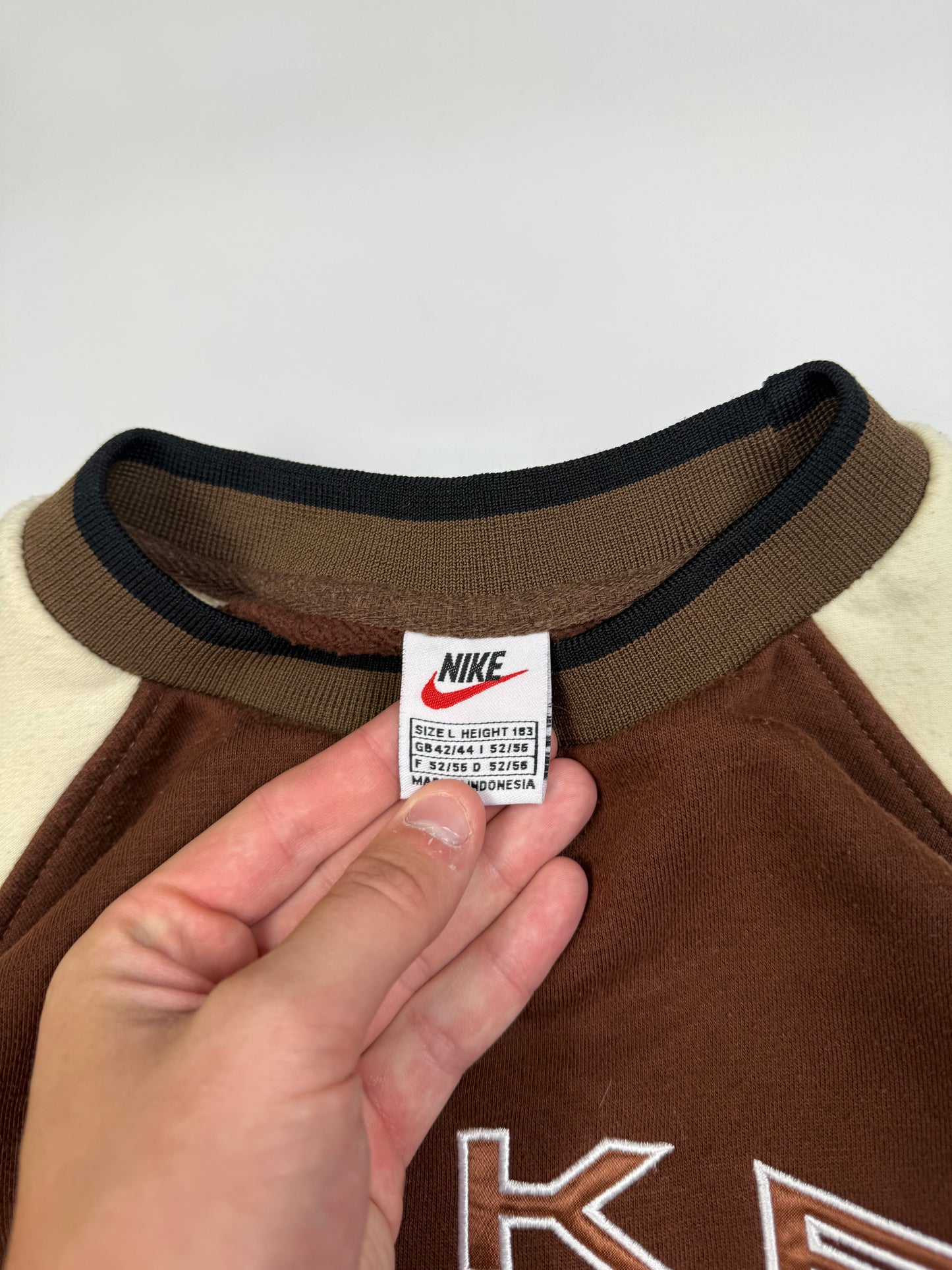 Vintage 90s Nike spell out sweatshirt (L)