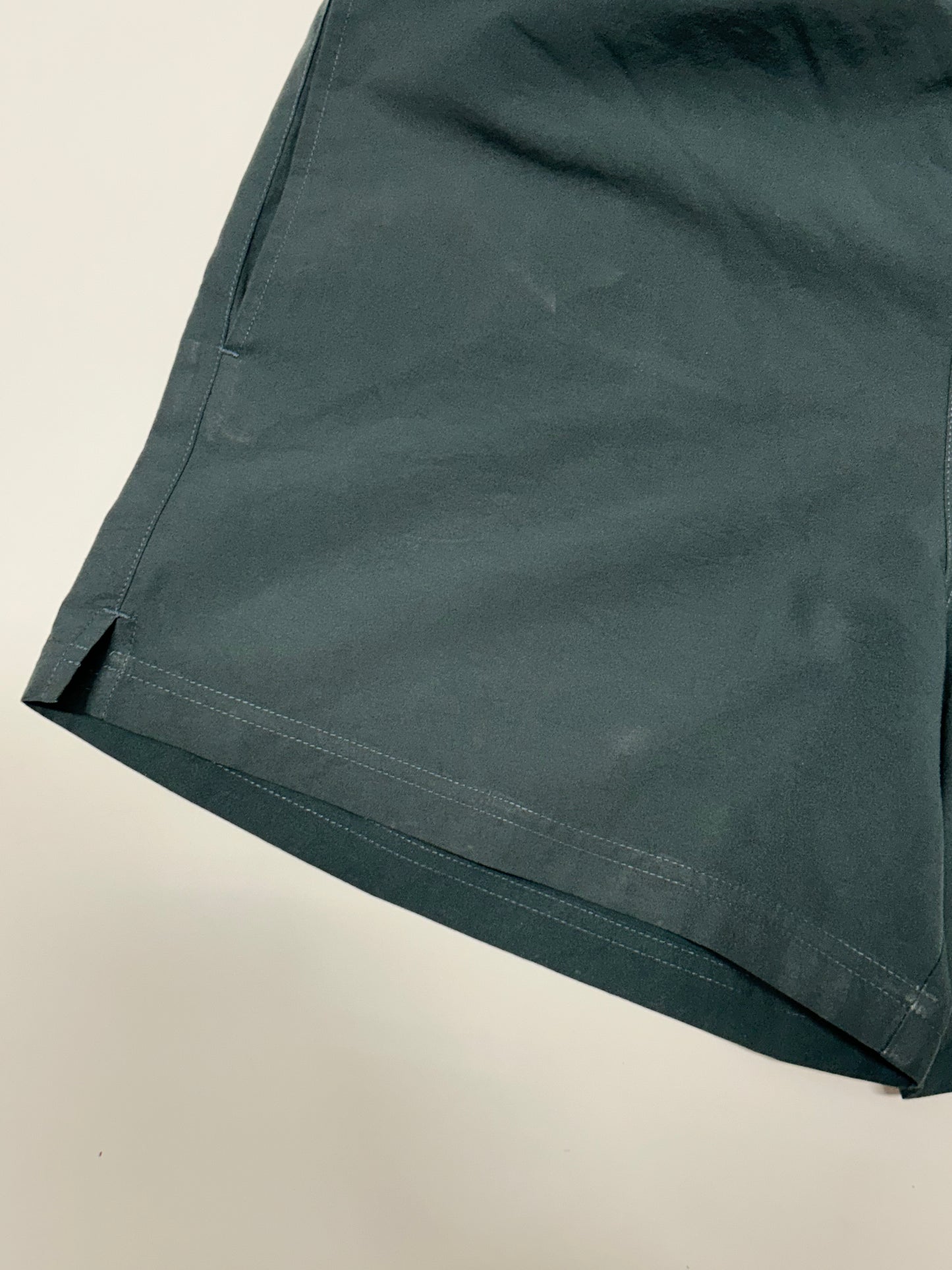 Vintage adidas shorts (S)