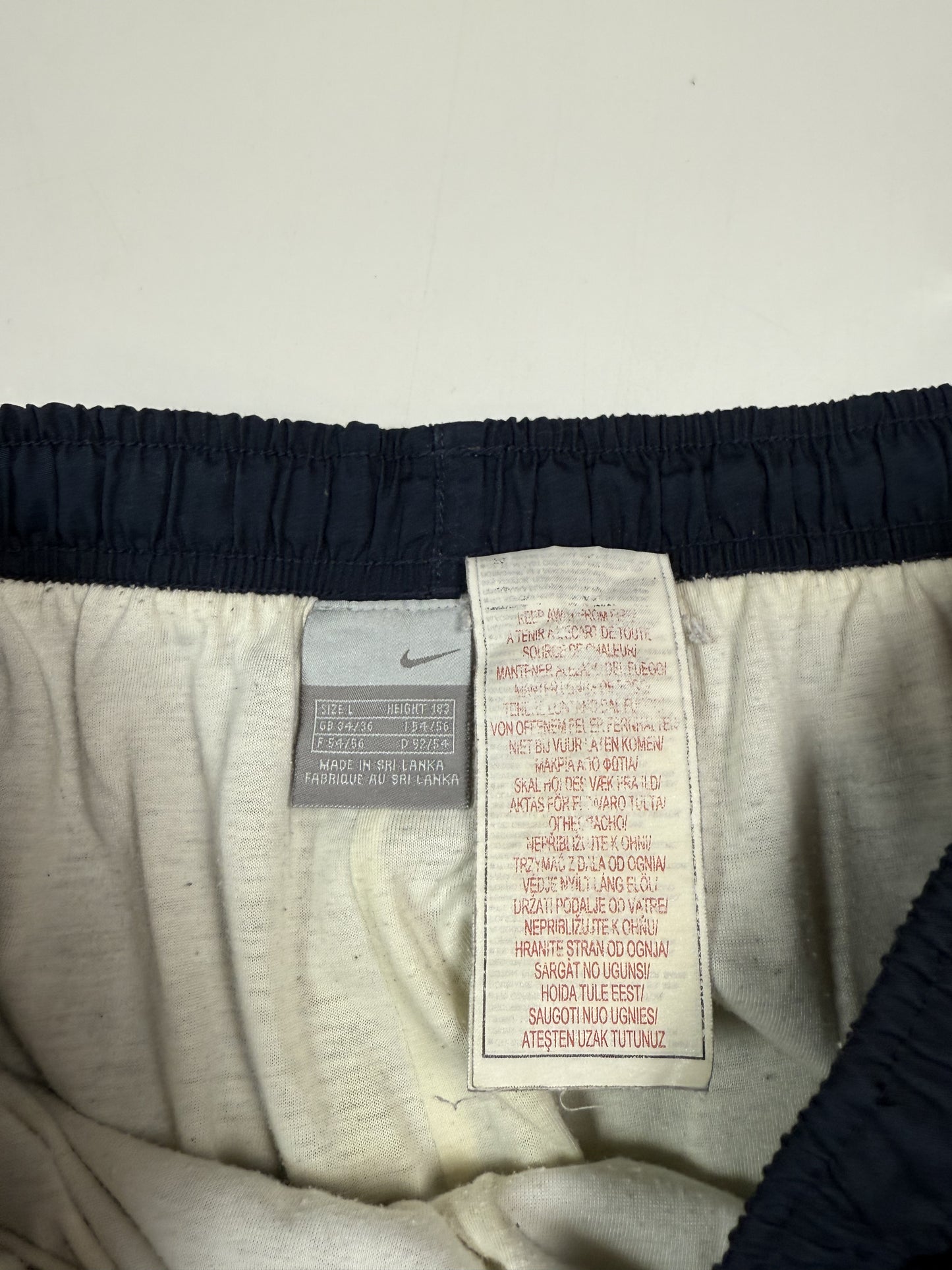 Vintage Nike baggy track pants (L)