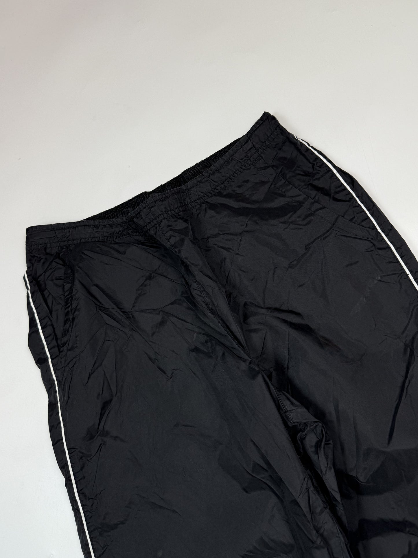 Vintage 90s Nike baggy track pants (M)