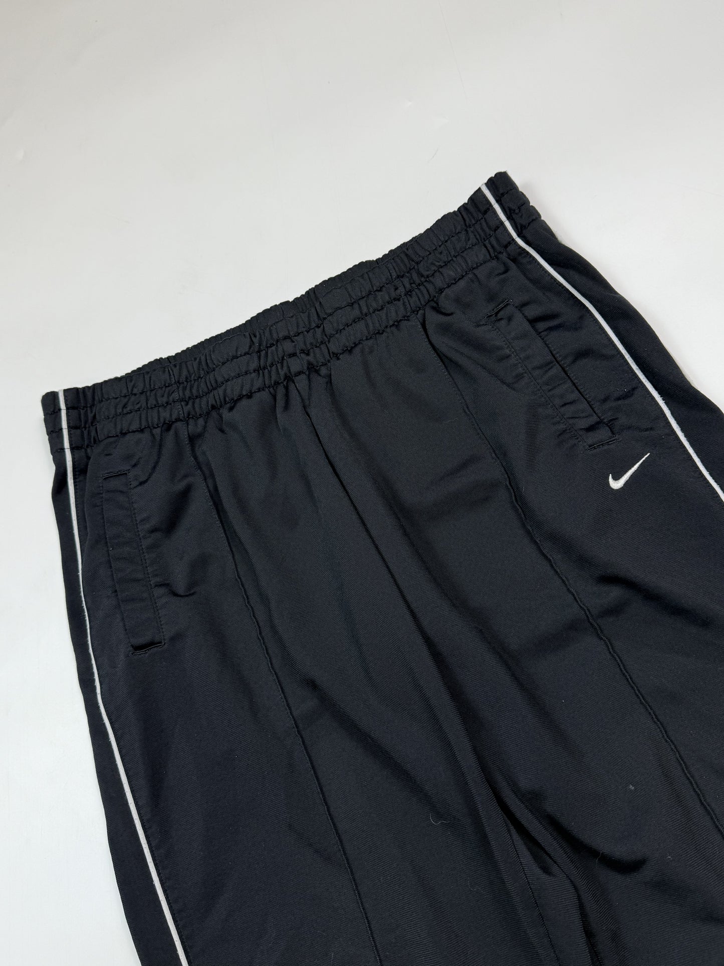 Vintage Nike baggy side stripe track pants (M)