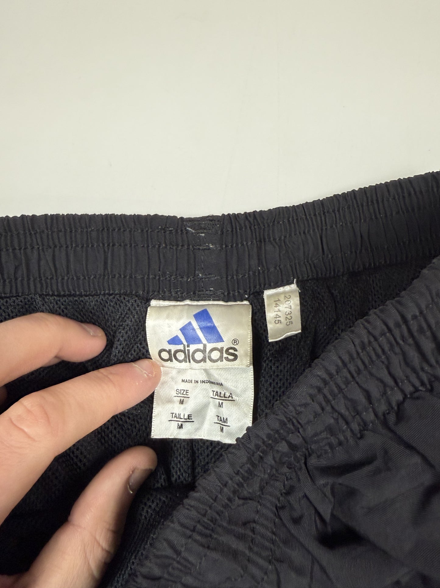 Vintage Adidas baggy track pants (M)