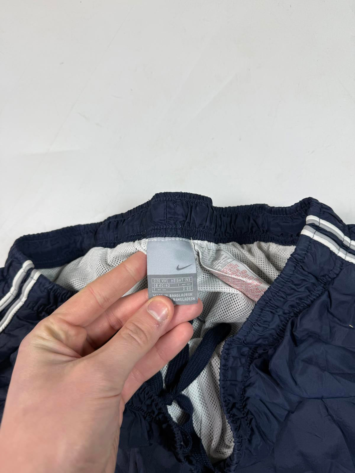 Vintage Nike side stripe baggy track pants (L)