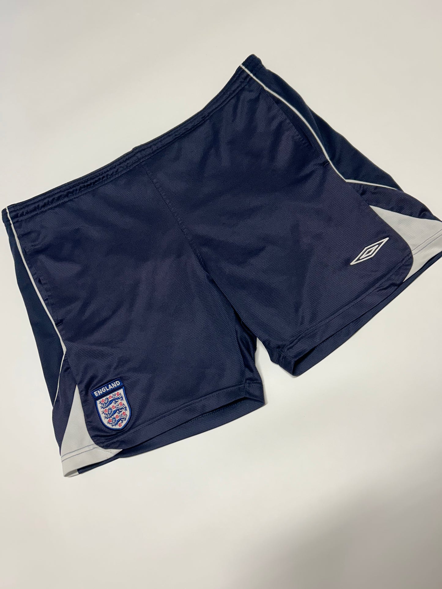 Vintage England football training shorts (L)
