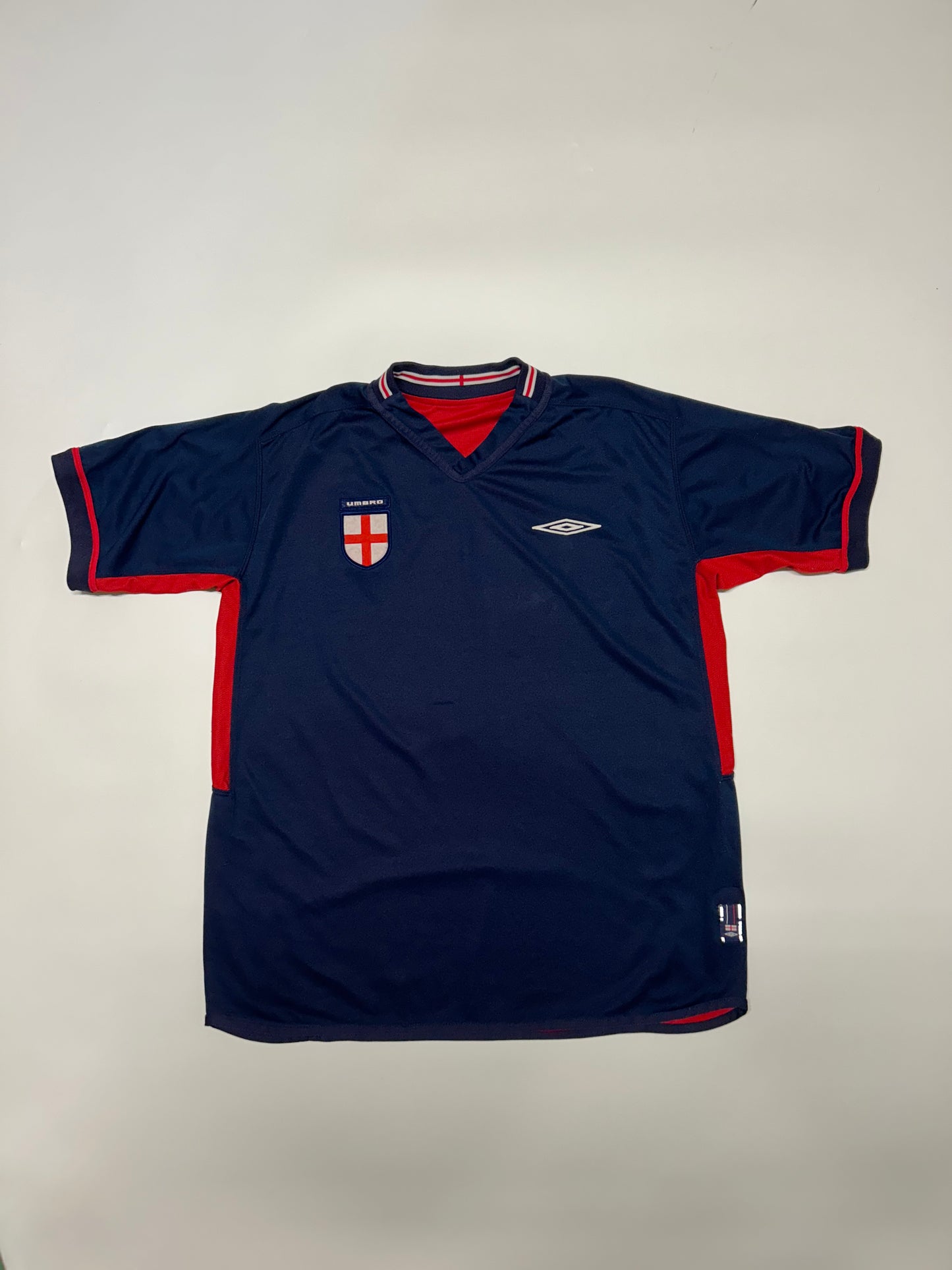 Vintage England 2002-04 reversible away football shirt (XL)