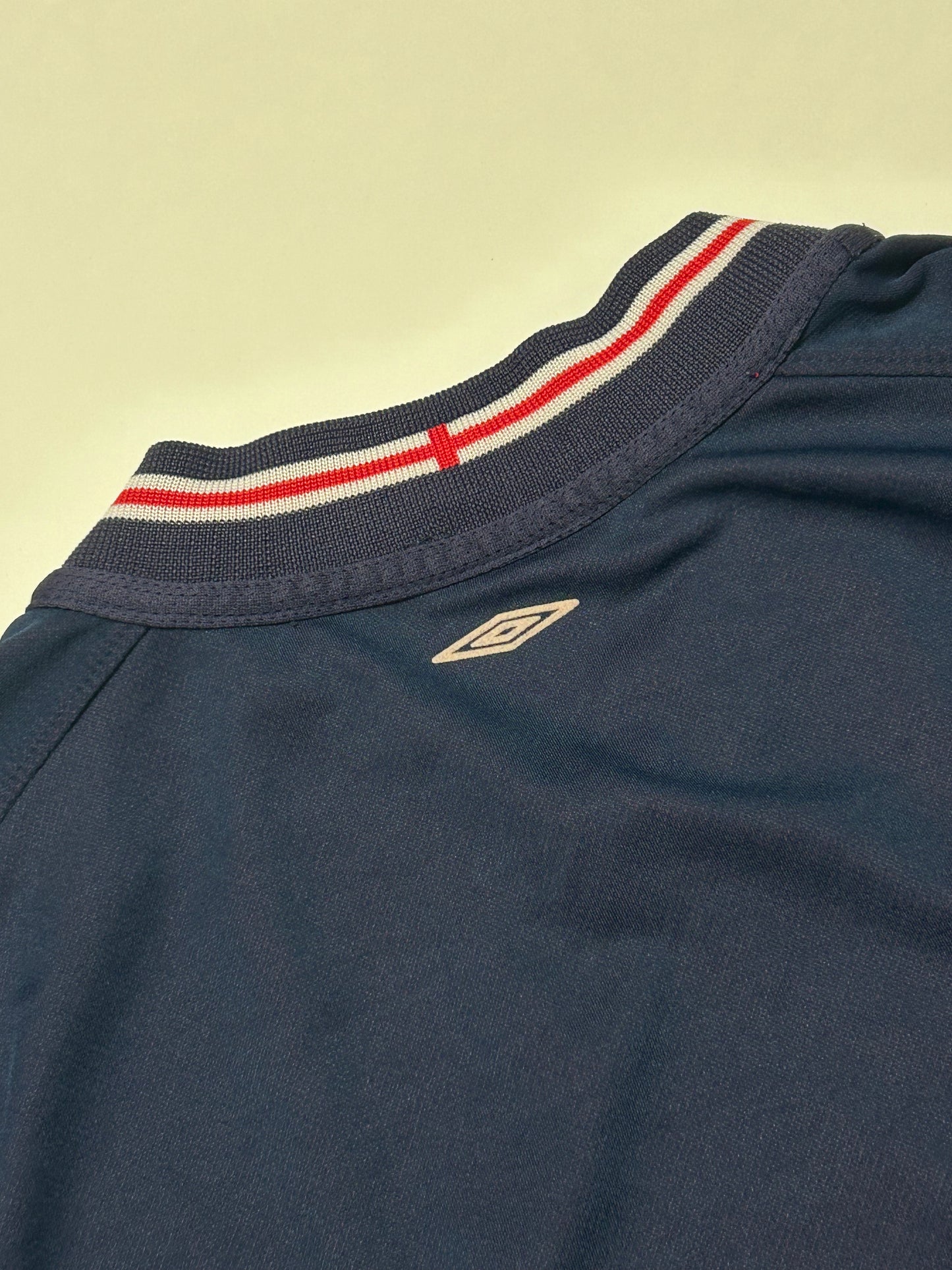 Vintage England 2002-04 reversible away football shirt (XL)