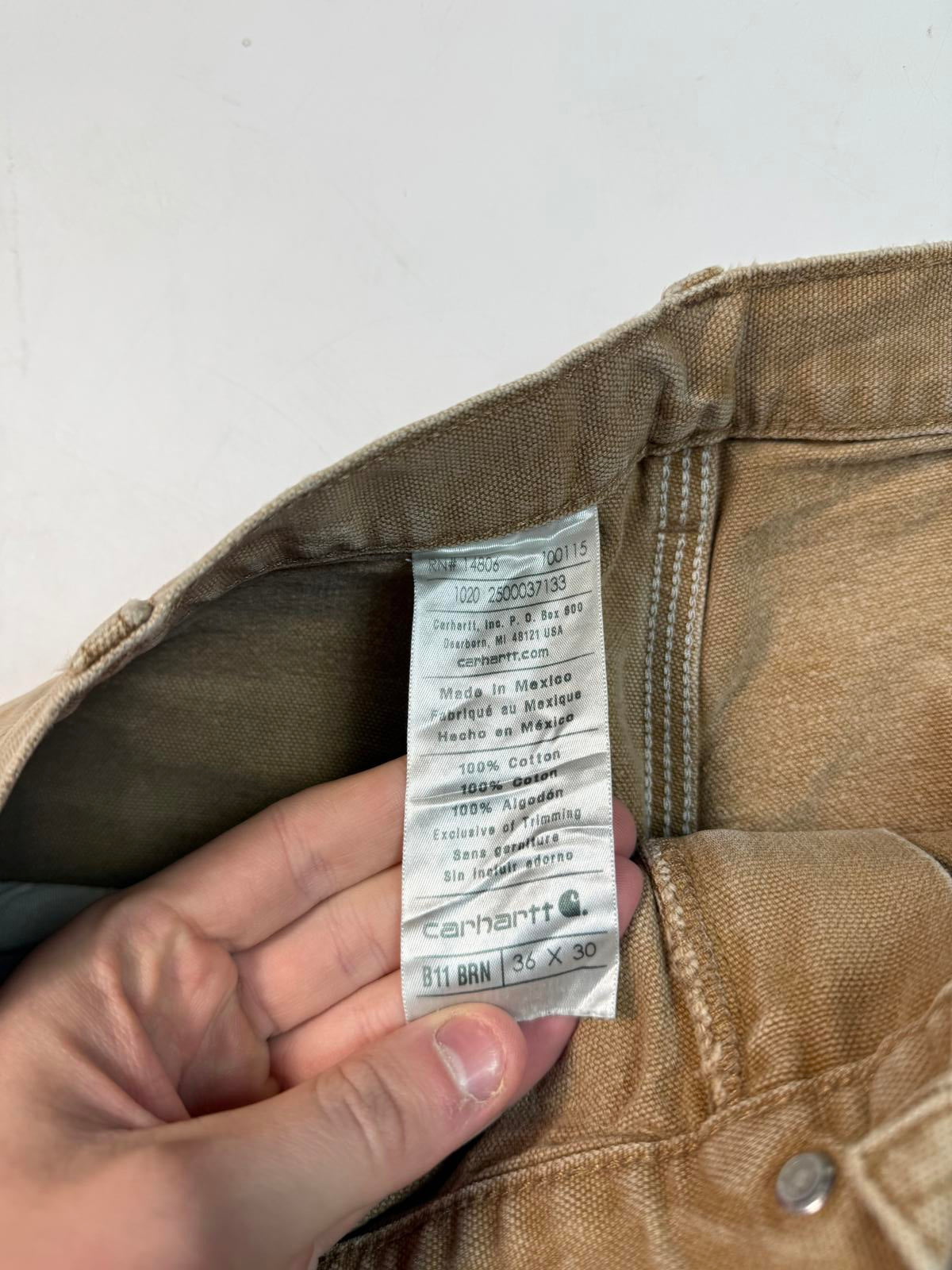 Carhartt baggy carpenter pants (W32)