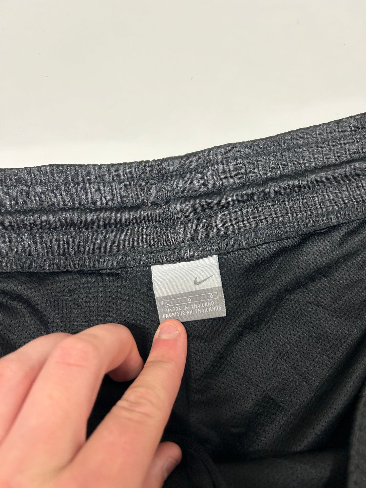Vintage Nike basketball shorts (L)