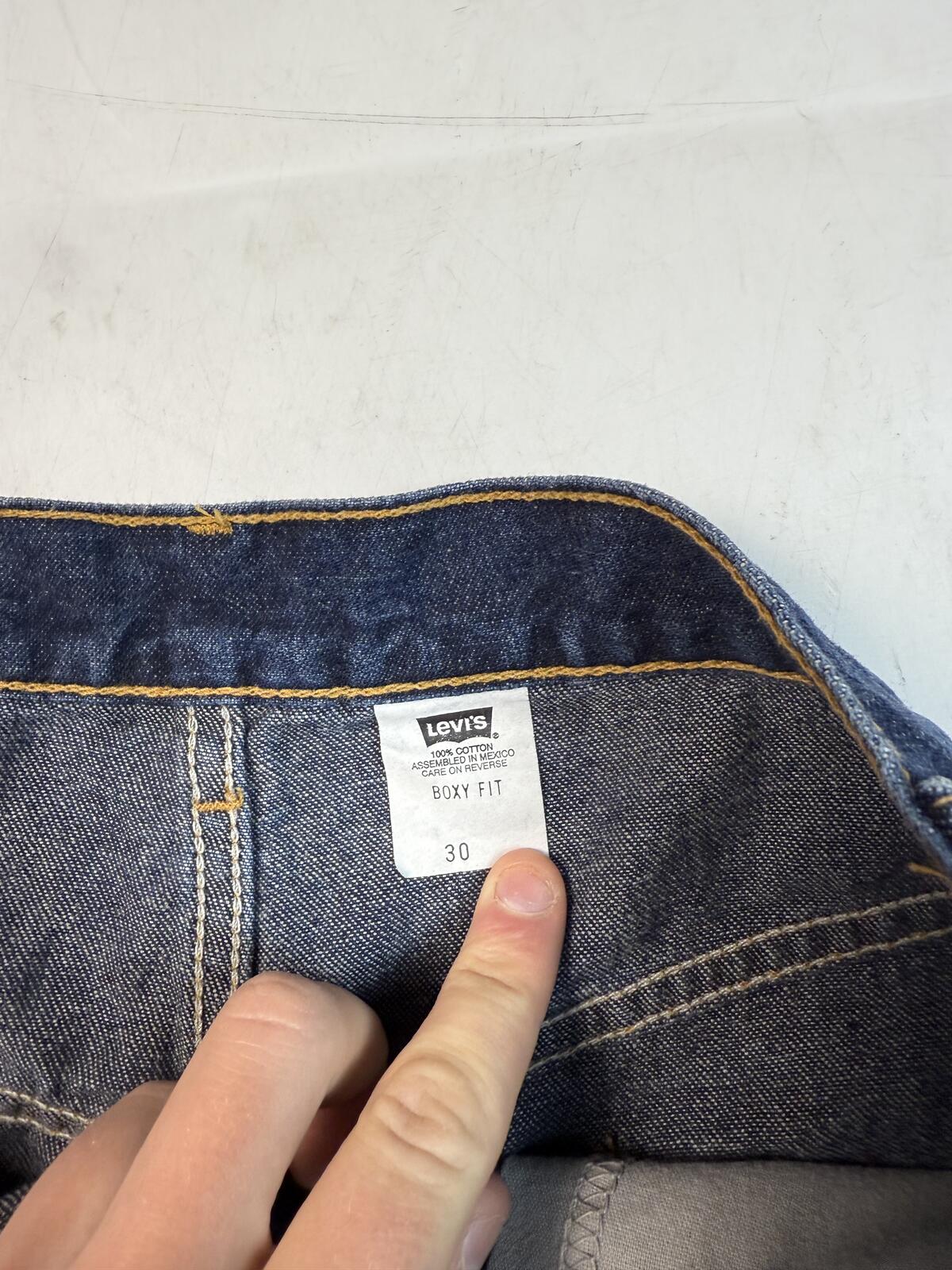 Levi's baggy denim shorts jorts (W30)