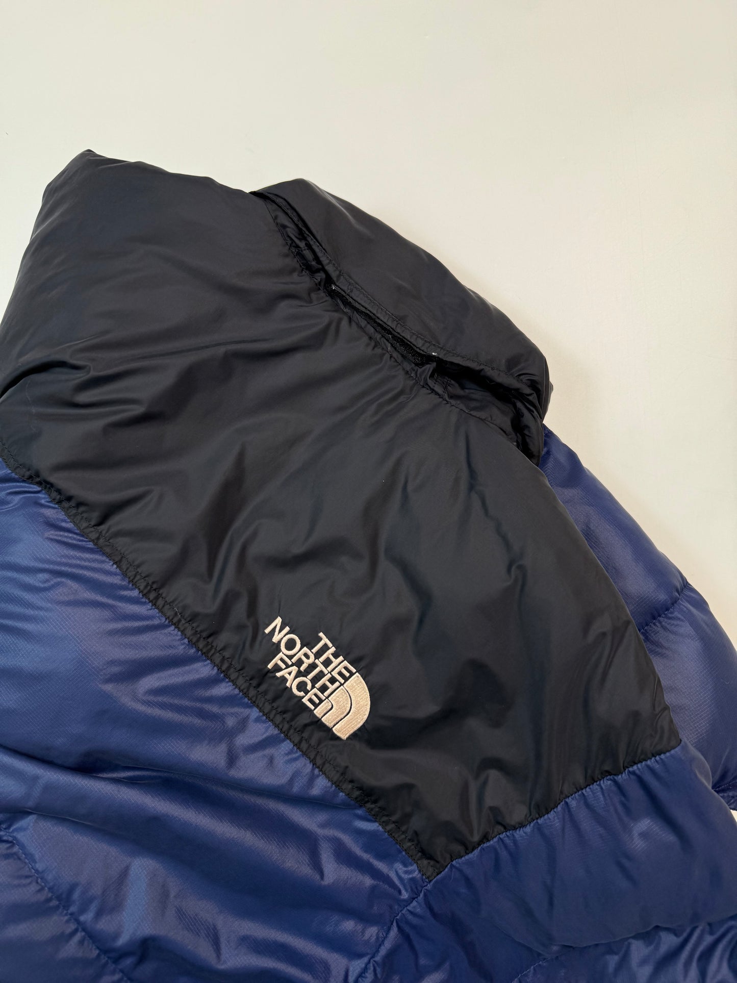 Vintage The North face nuptse 700 puffer jacket (M)