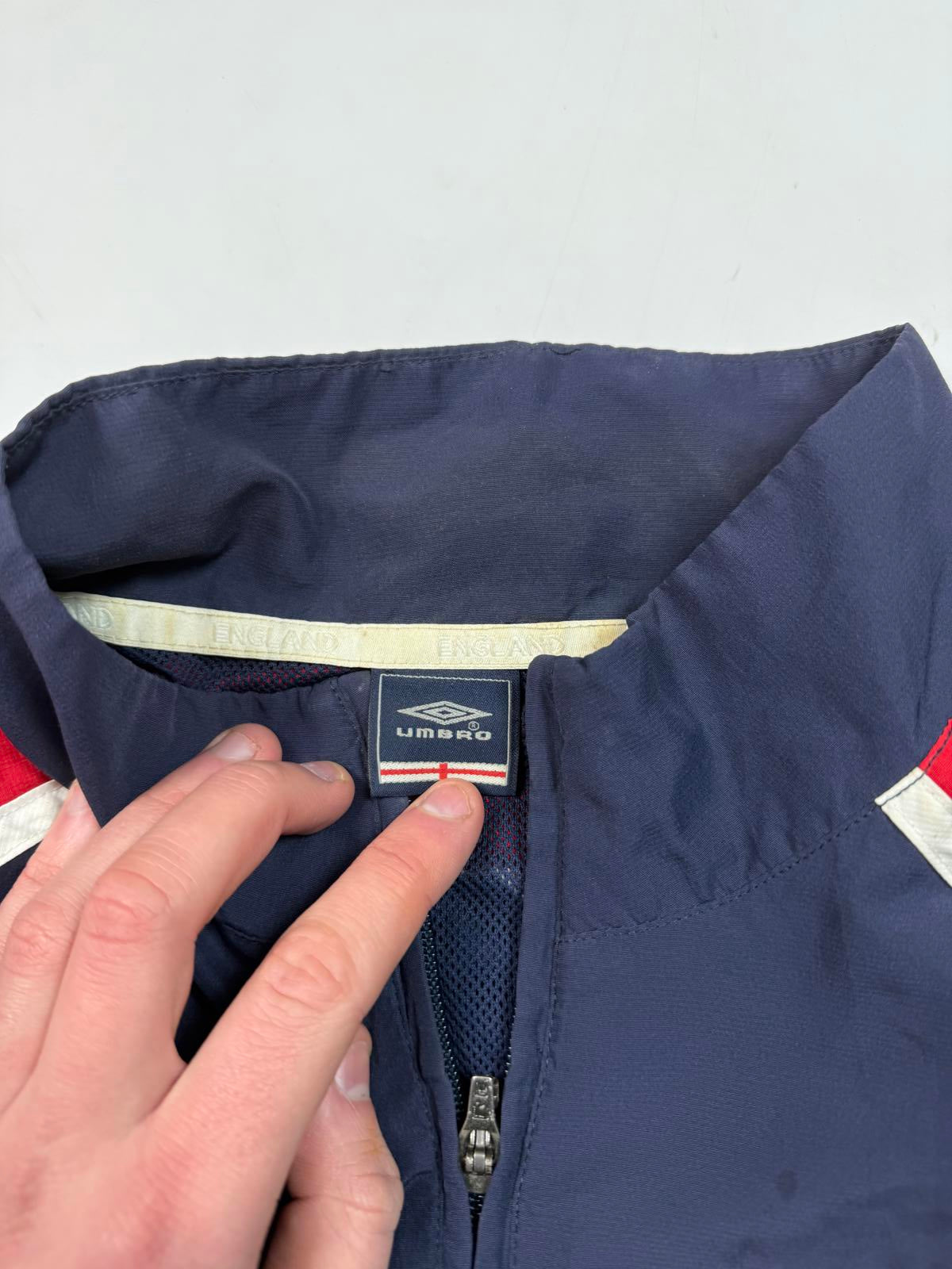Vintage England 2007-09 Umbro football track jacket (L)