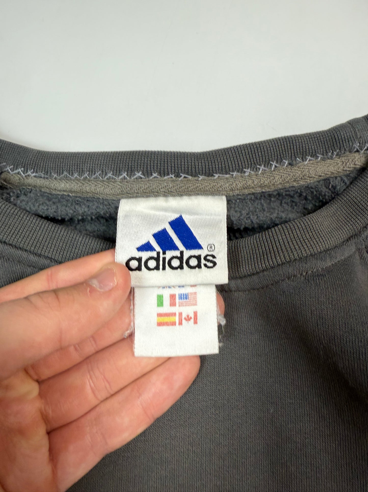 Vintage Adidas boxy sweatshirt (L)