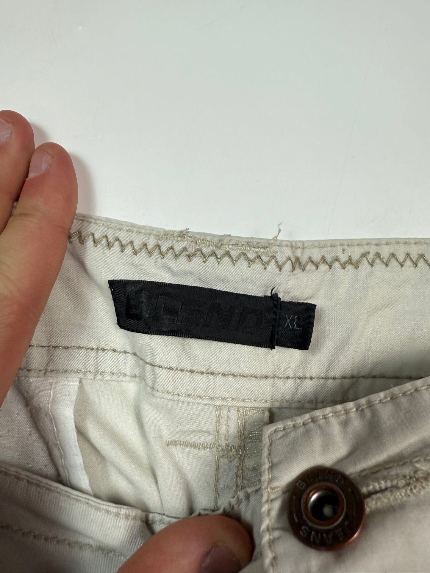 Vintage technical baggy cargo shorts (W38)